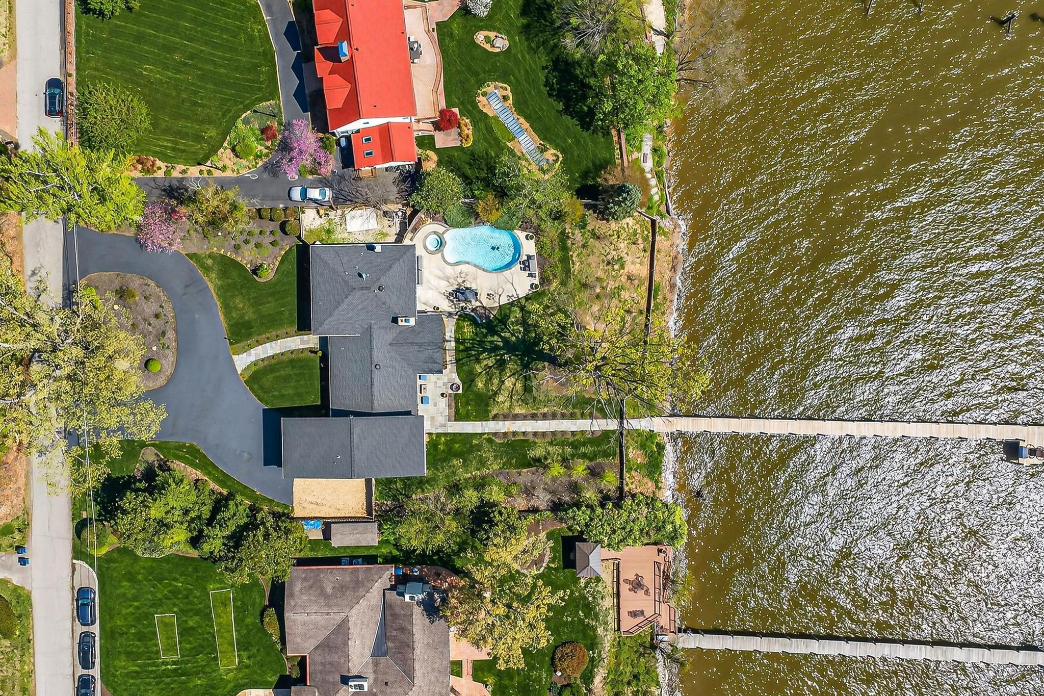 HALLOWING POINT RIVER ESTATES - Residential