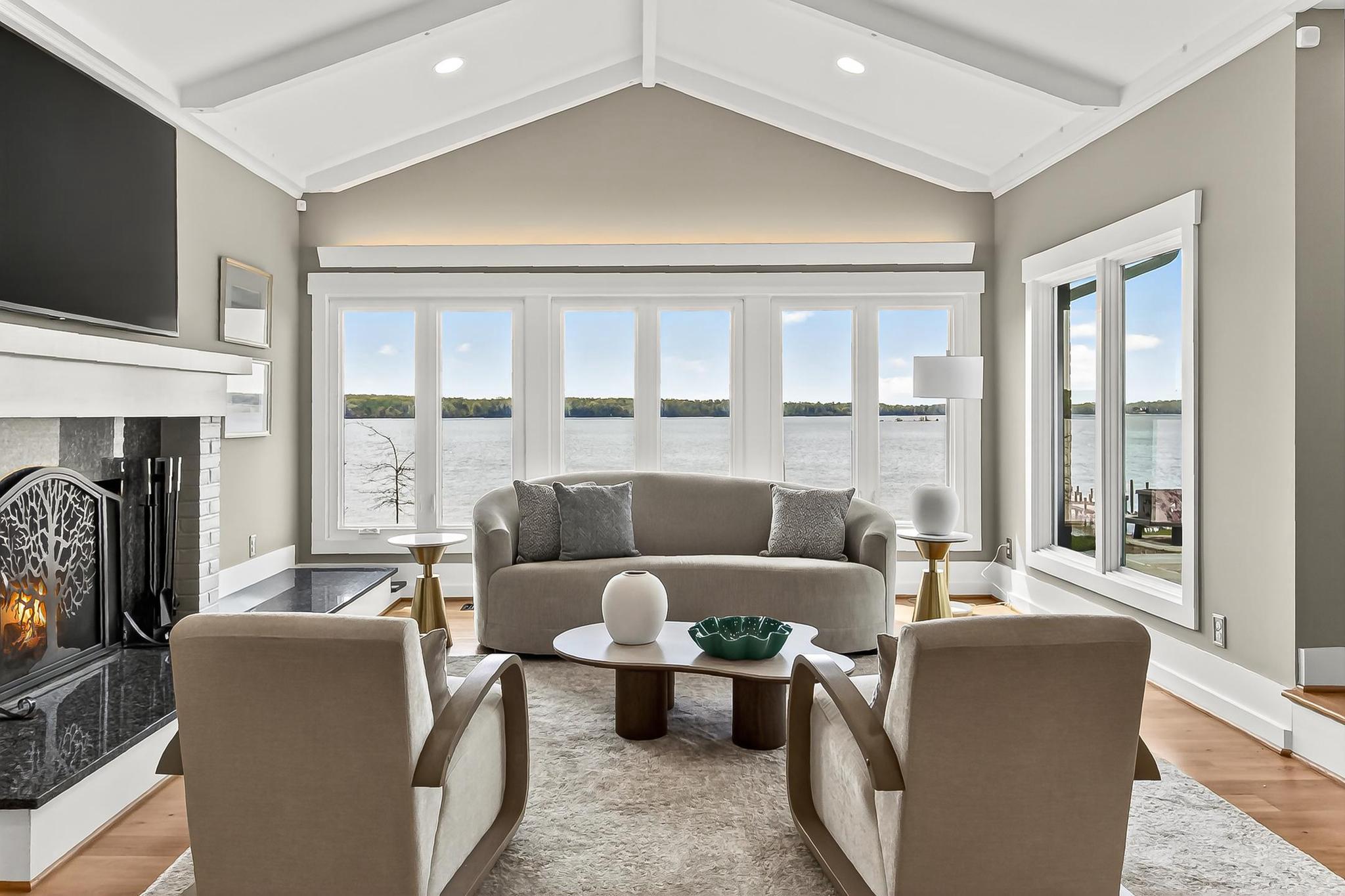 HALLOWING POINT RIVER ESTATES - Residential