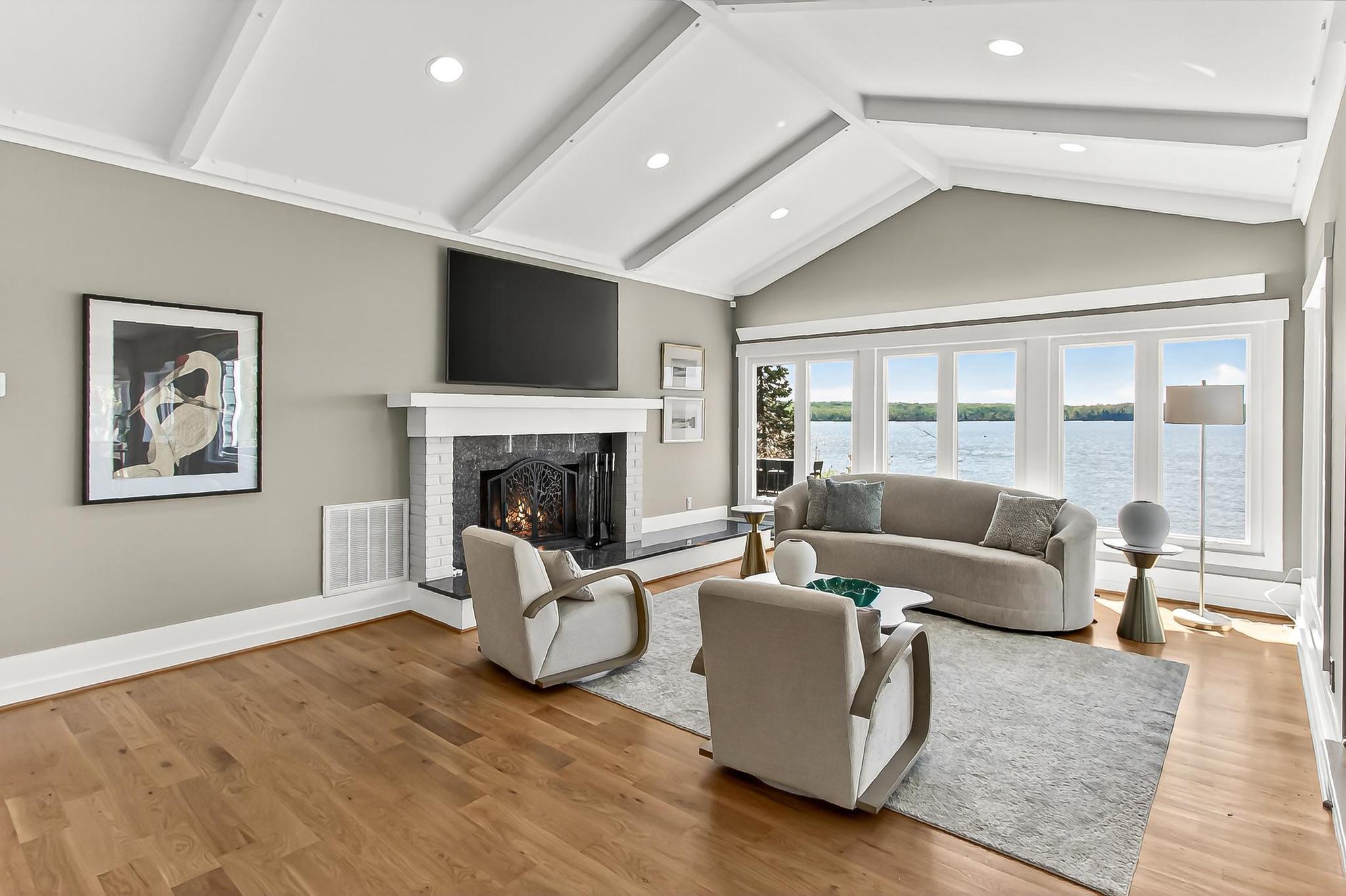 HALLOWING POINT RIVER ESTATES - Residential