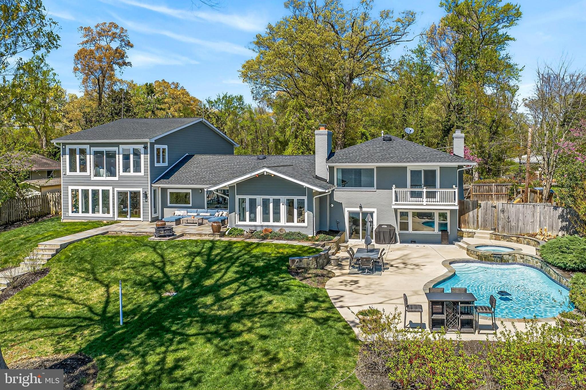HALLOWING POINT RIVER ESTATES - Residential