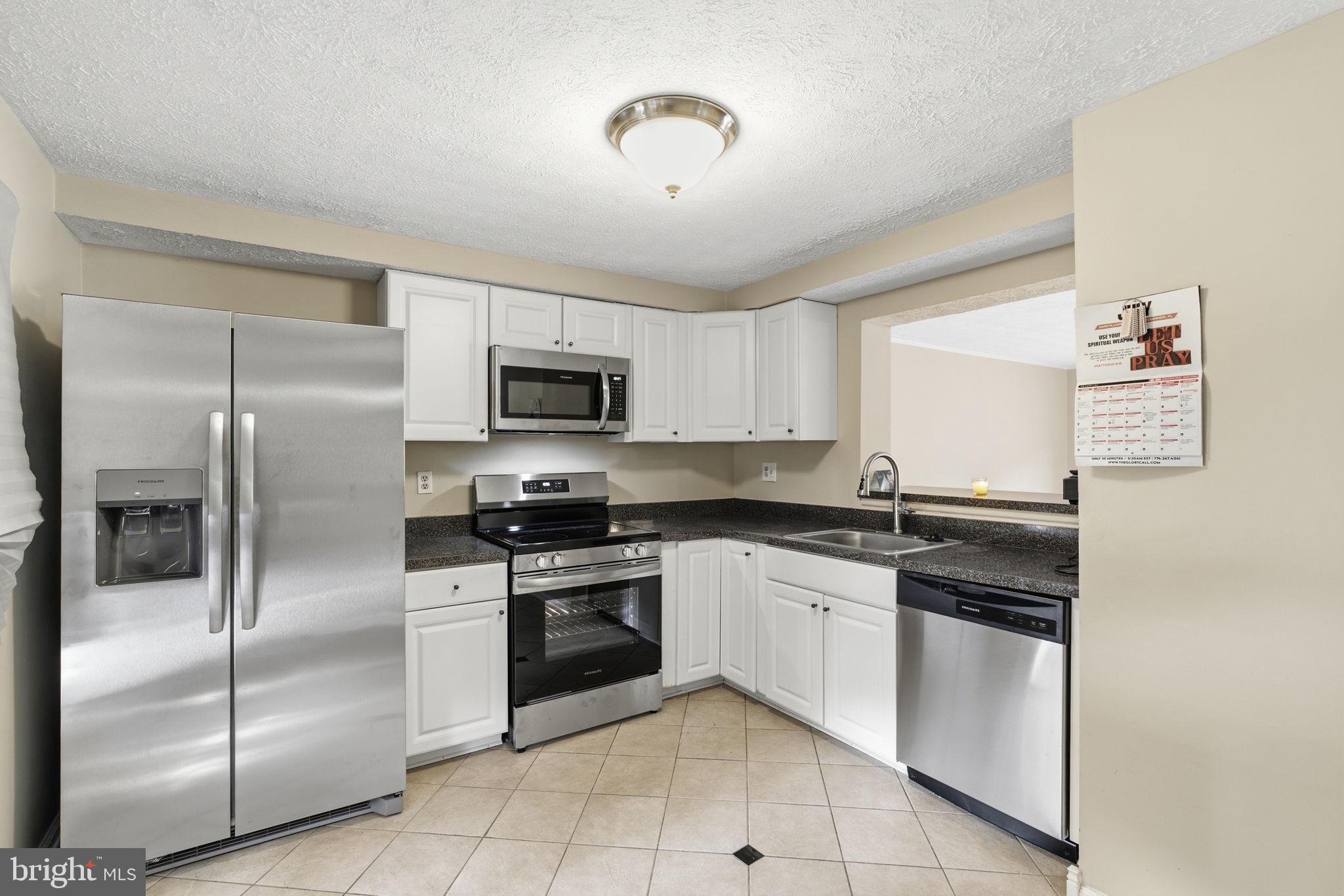 GLEN OAKS - Residential