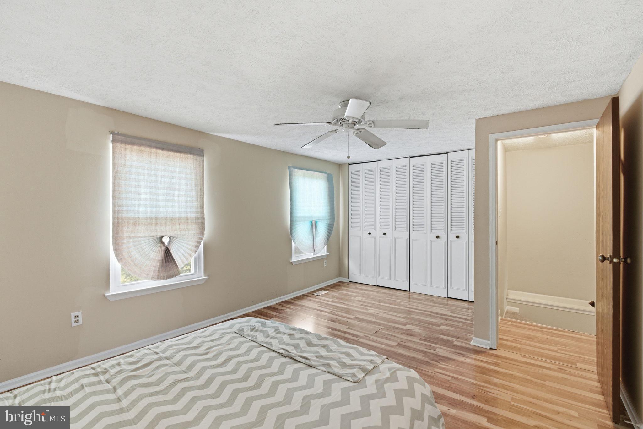 GLEN OAKS - Residential