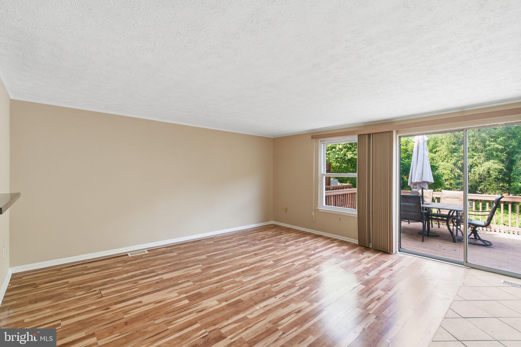 GLEN OAKS - Residential