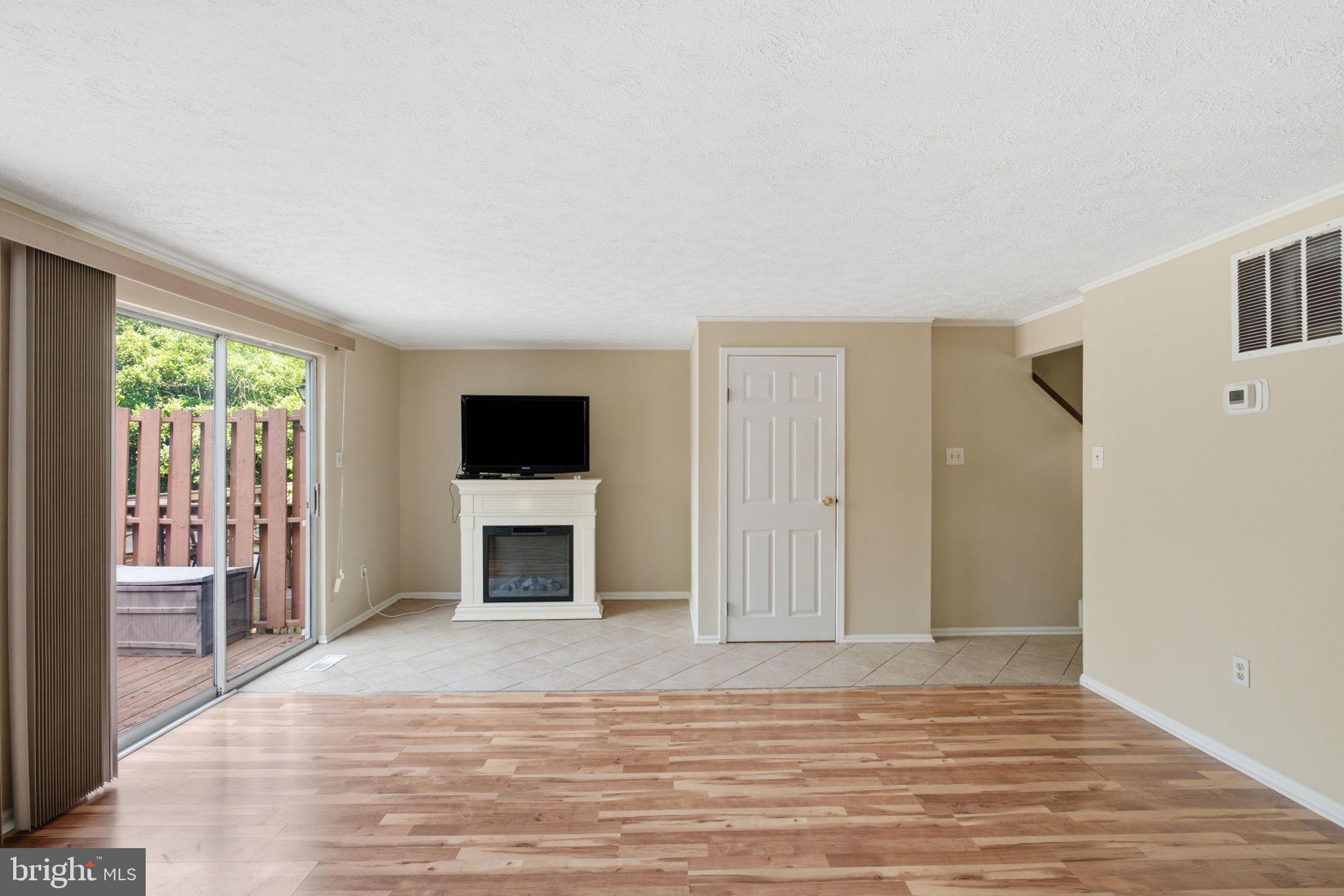 GLEN OAKS - Residential