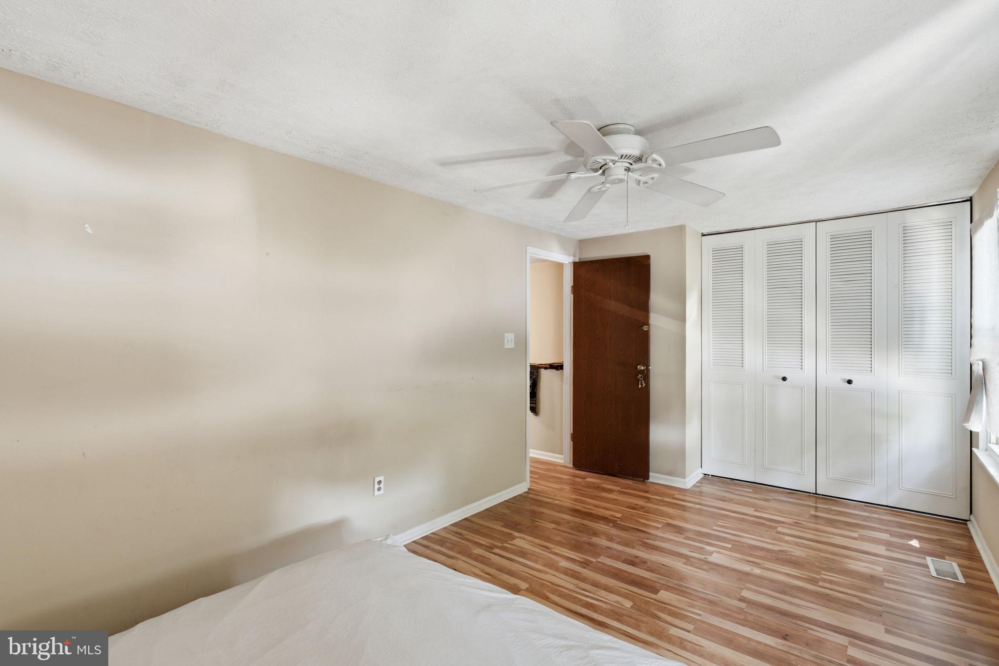 GLEN OAKS - Residential