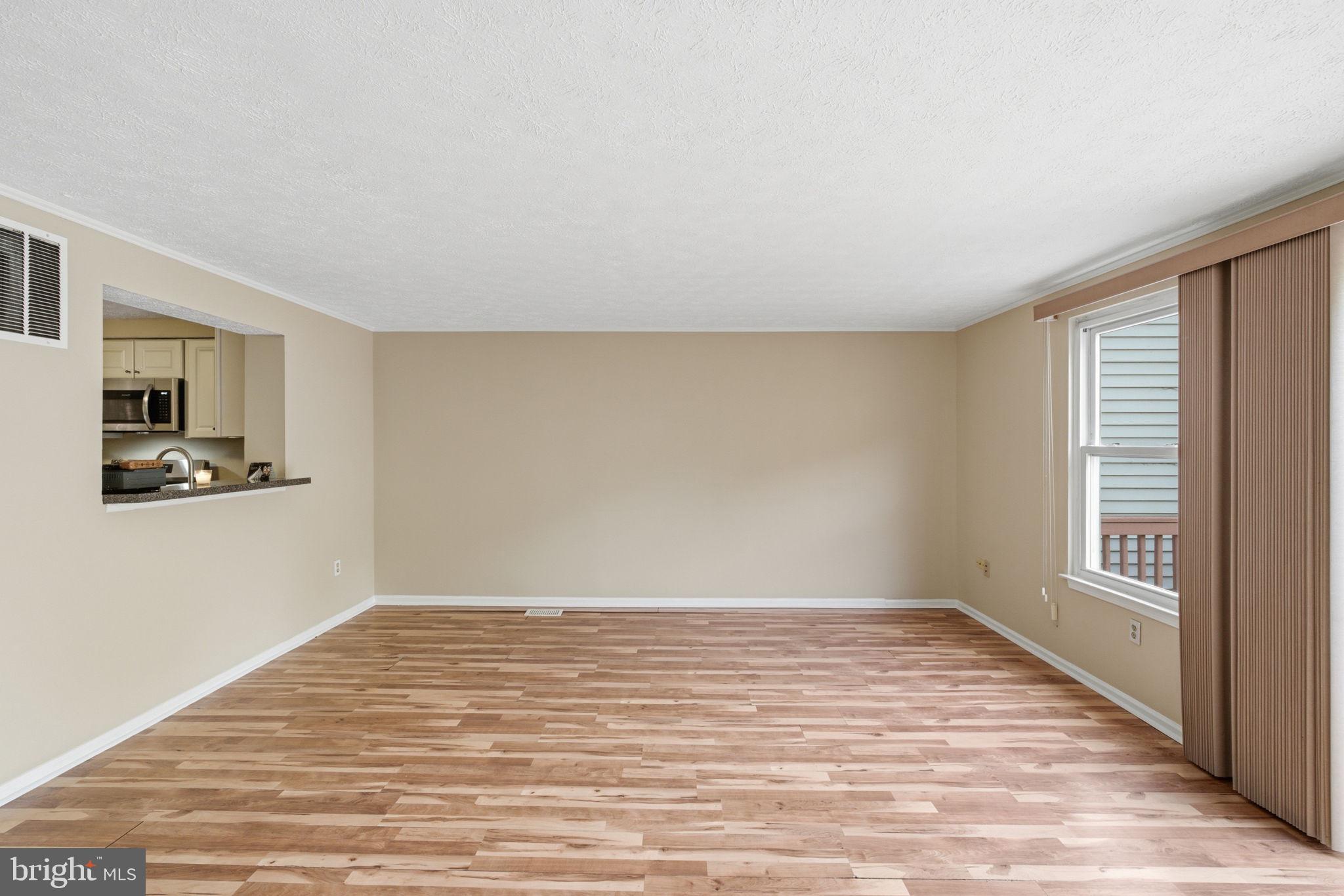 GLEN OAKS - Residential