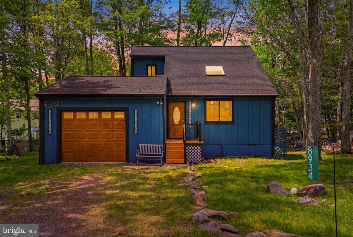 Completely renovated and move-in ready! This stunning 3-bedroom, 2-full-bath home is located in a desirable short-term rental friendly community in the heart of the Pocono Mountains. Thoughtfully updated throughout with modern finishes and stylish upgrades, this turnkey property is ideal as a primary residence, vacation home, or investment opportunity. Enjoy a spacious and inviting layout designed for comfort and entertaining. Located in an amenity-filled community offering access to pools, lakes, beaches, playgrounds, clubhouse facilities, and more. Conveniently situated near major Pocono attractions including skiing, indoor water parks, casinos, golf courses, hiking trails, shopping, dining, and year-round outdoor recreation. Whether you're looking for a personal mountain retreat or a property with income-producing potential, this beautifully renovated home is ready for its next owner. Some photos have been digitally staged to illustrate the property's potential.