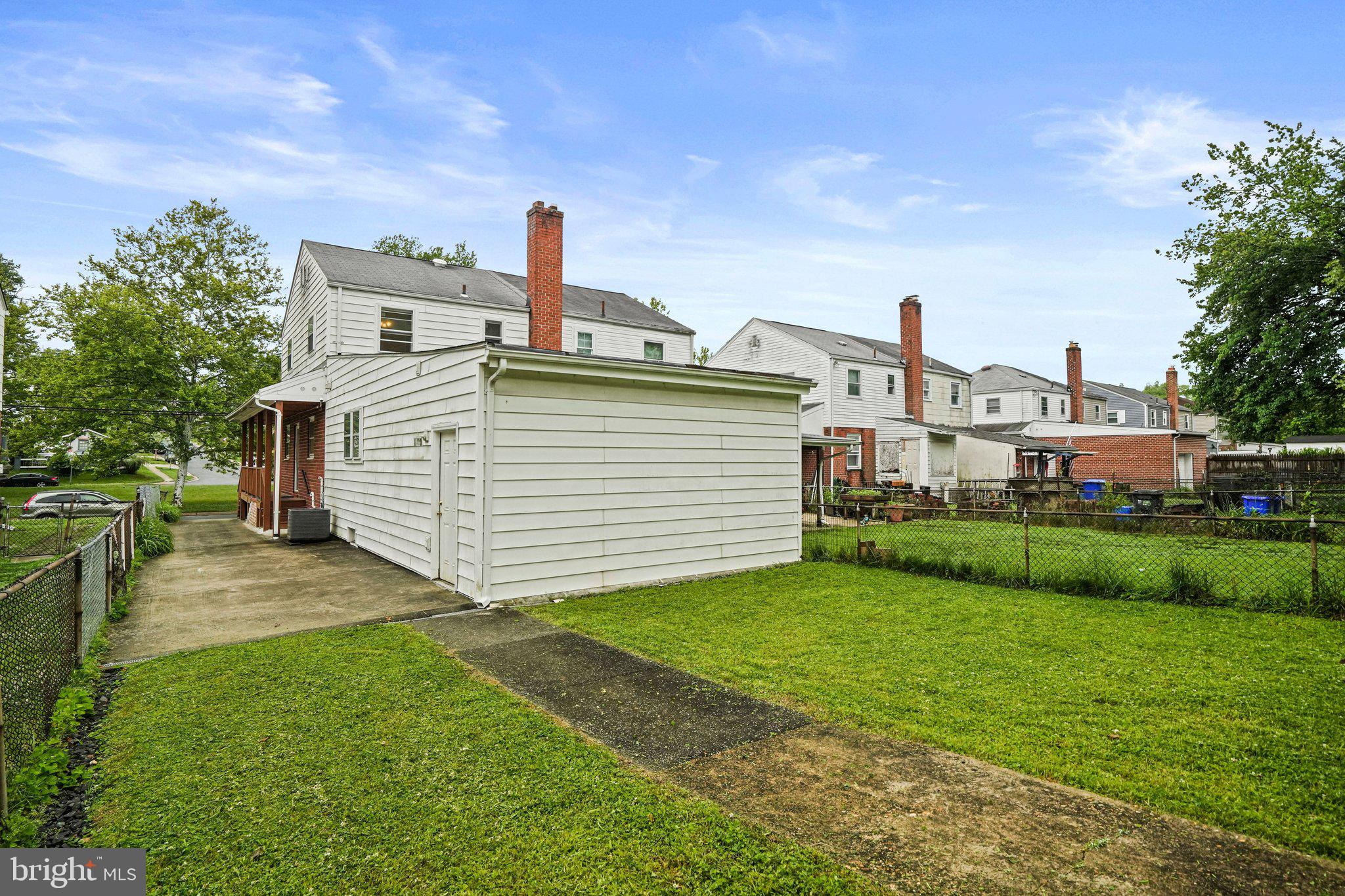 CONNECTICUT AVE - Residential
