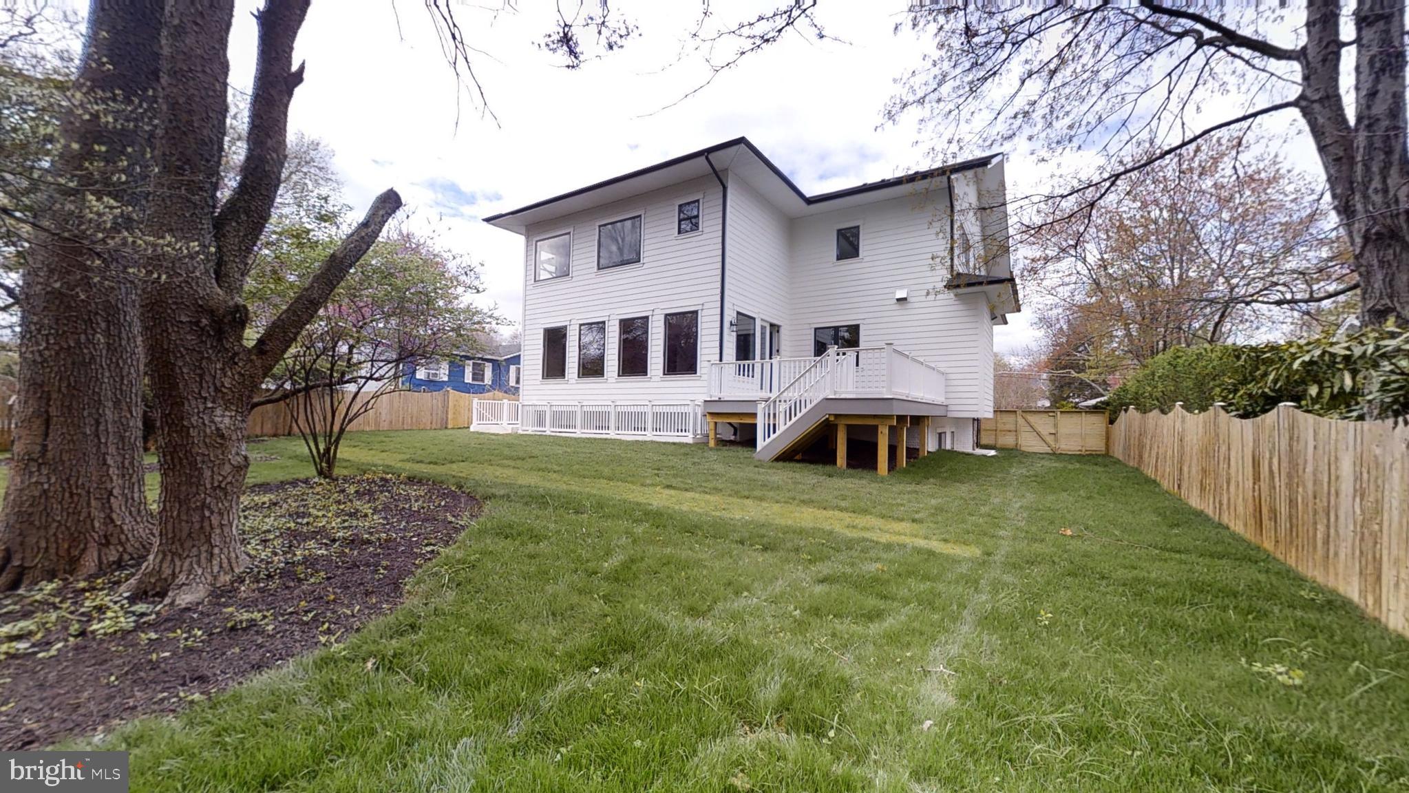 VIENNA WOODS - Residential