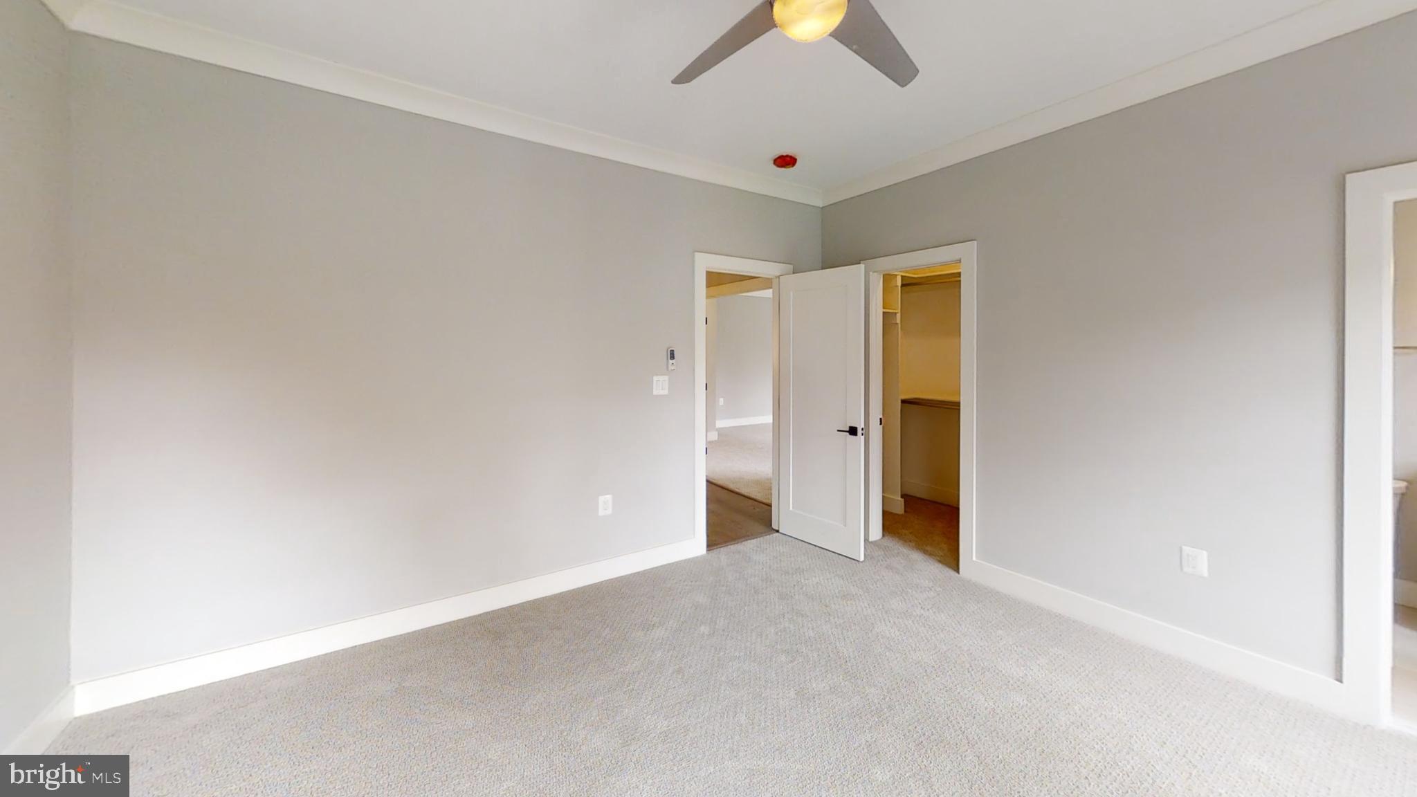 VIENNA WOODS - Residential