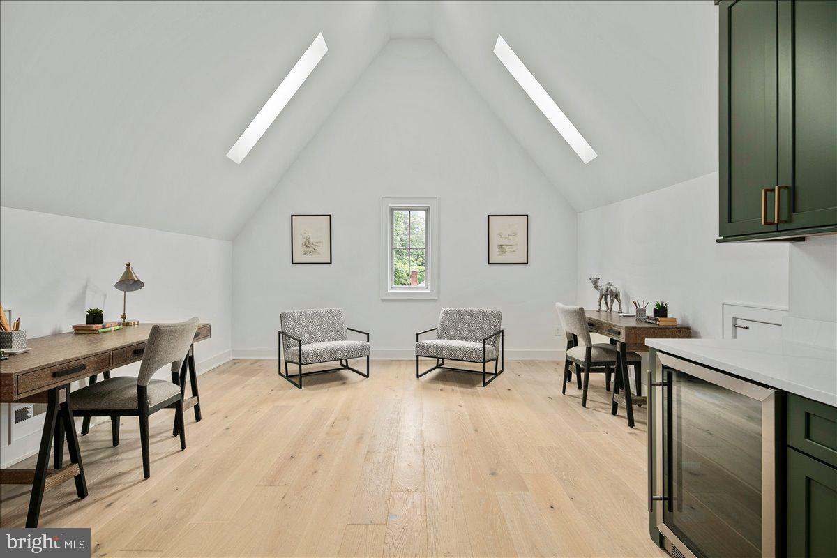 YORKTOWN - Residential