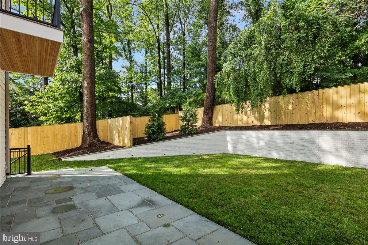 YORKTOWN - Residential