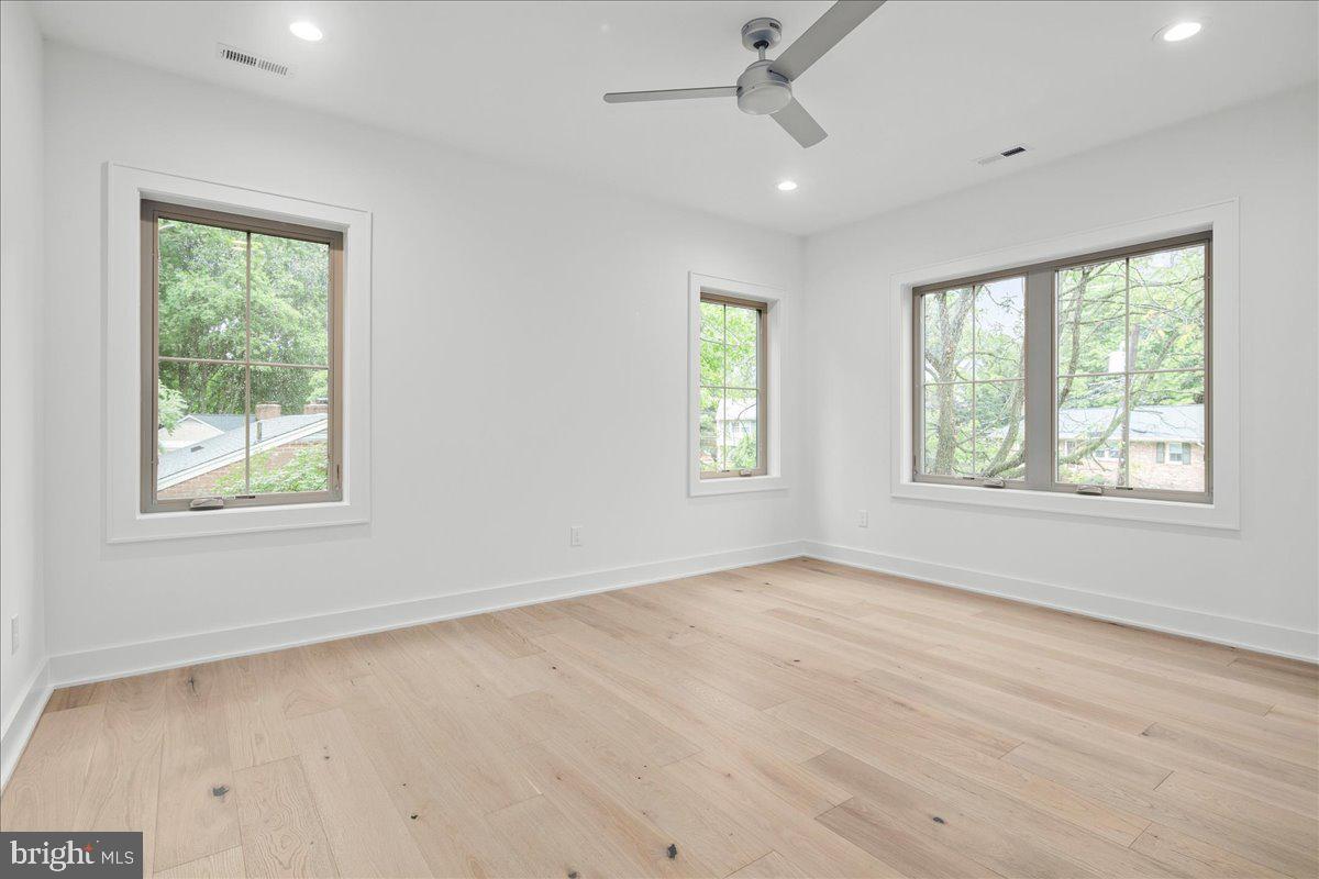 YORKTOWN - Residential