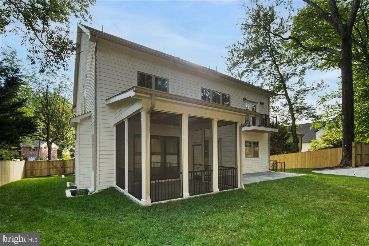 YORKTOWN - Residential