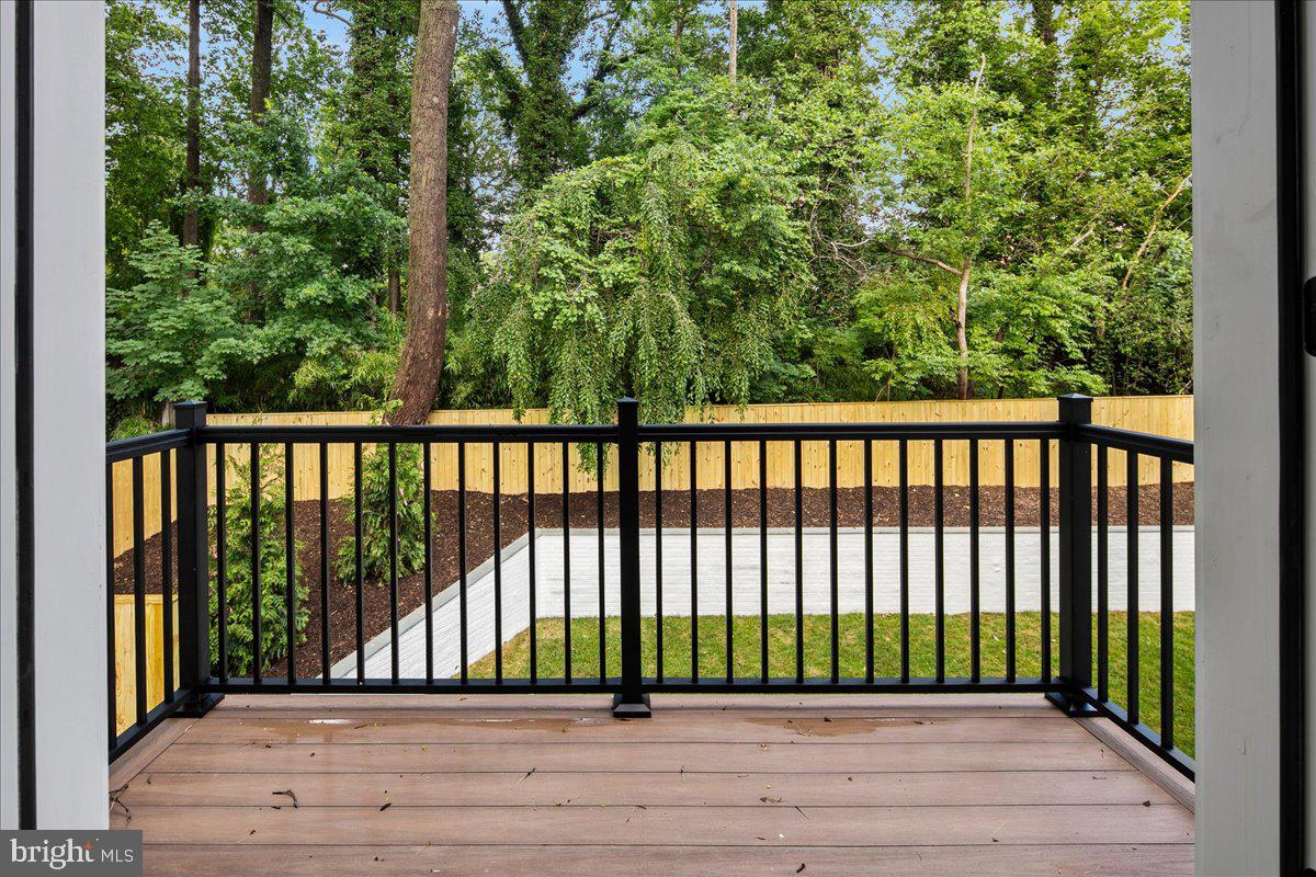 YORKTOWN - Residential