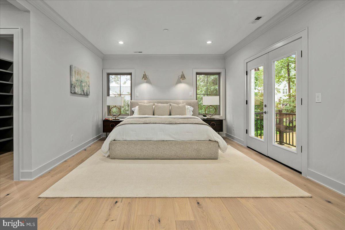 YORKTOWN - Residential