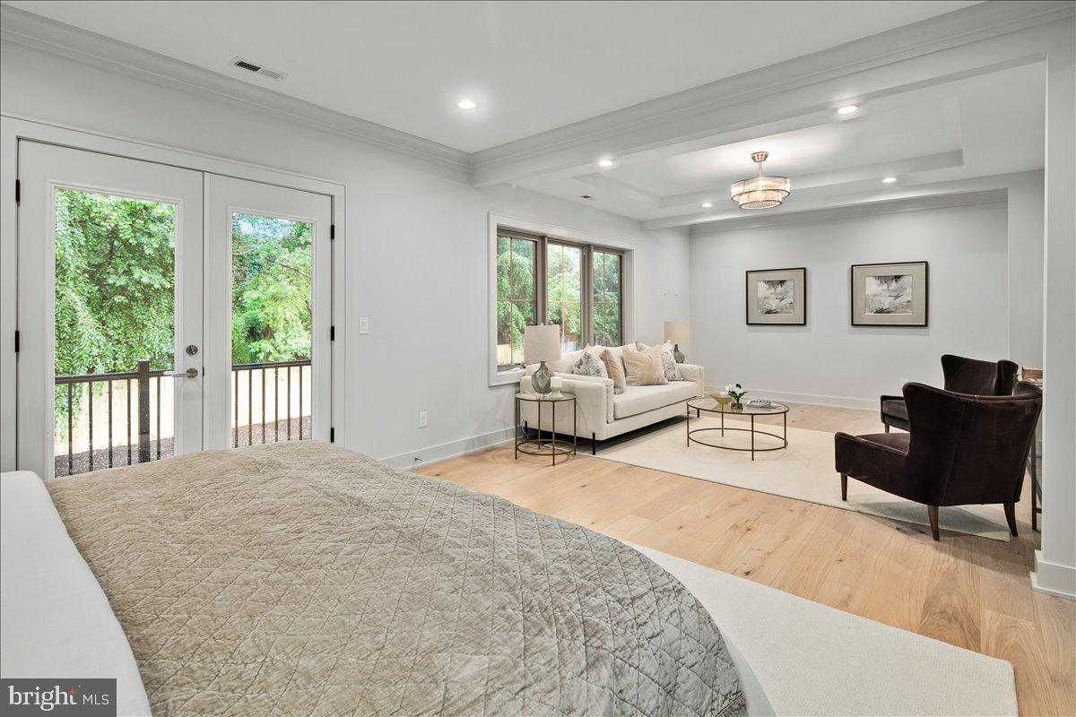 YORKTOWN - Residential