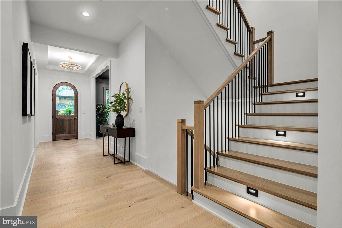 YORKTOWN - Residential