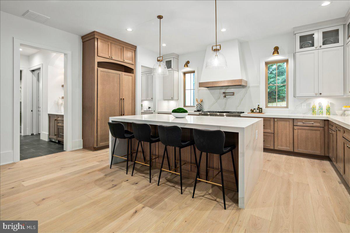 YORKTOWN - Residential