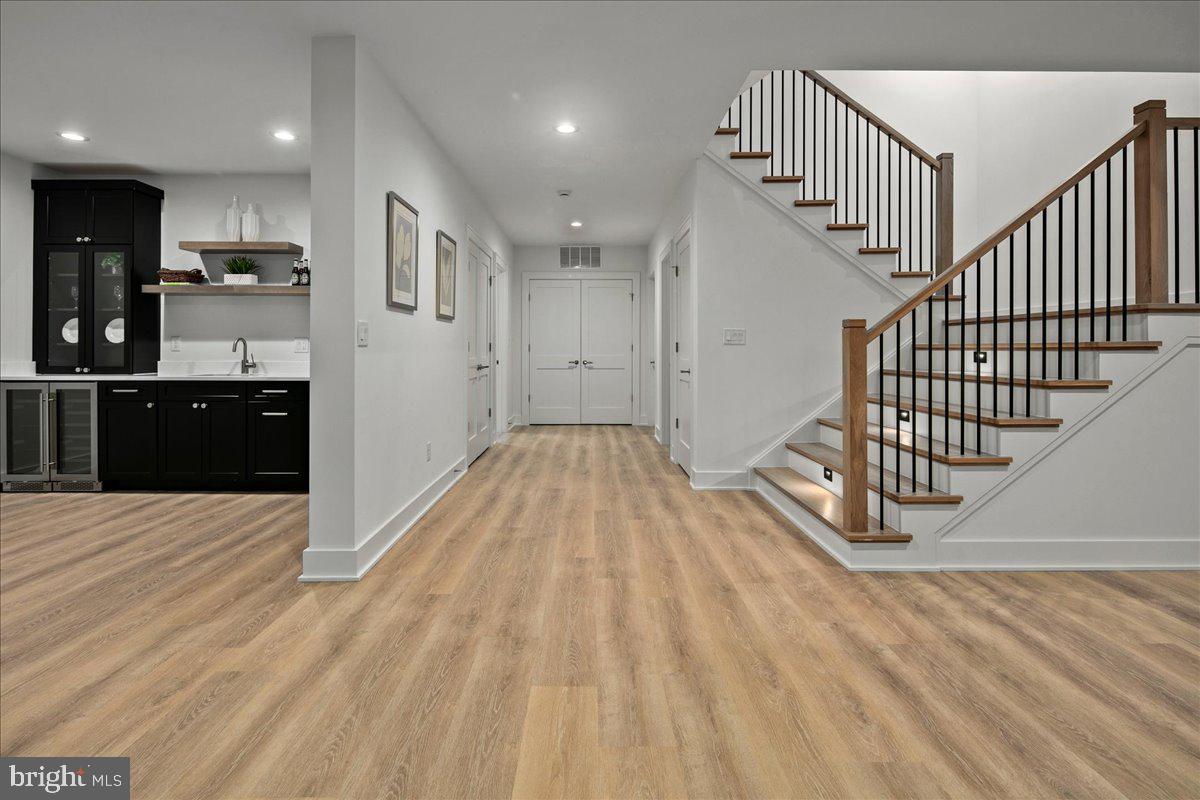 YORKTOWN - Residential