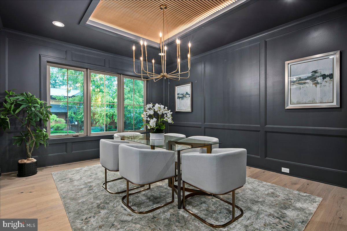 YORKTOWN - Residential