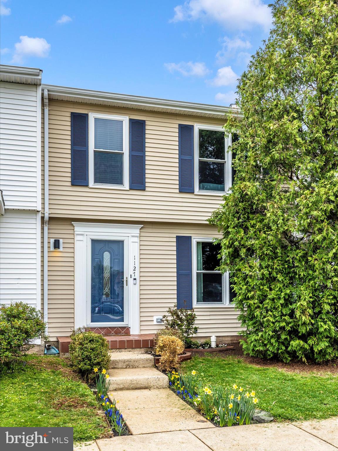 HILLCREST KNOLLS - Residential
