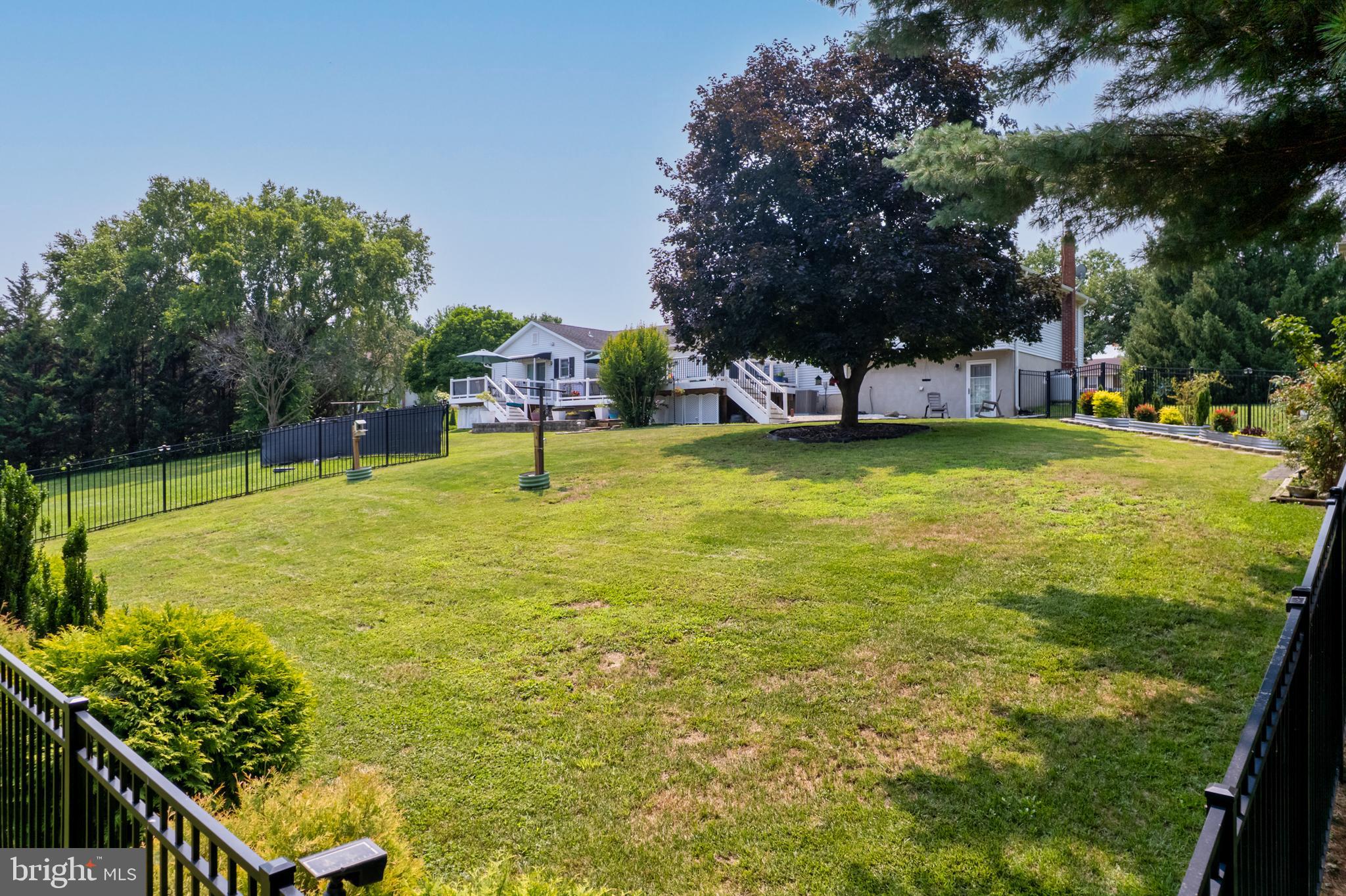 WALNUT HILL - Residential