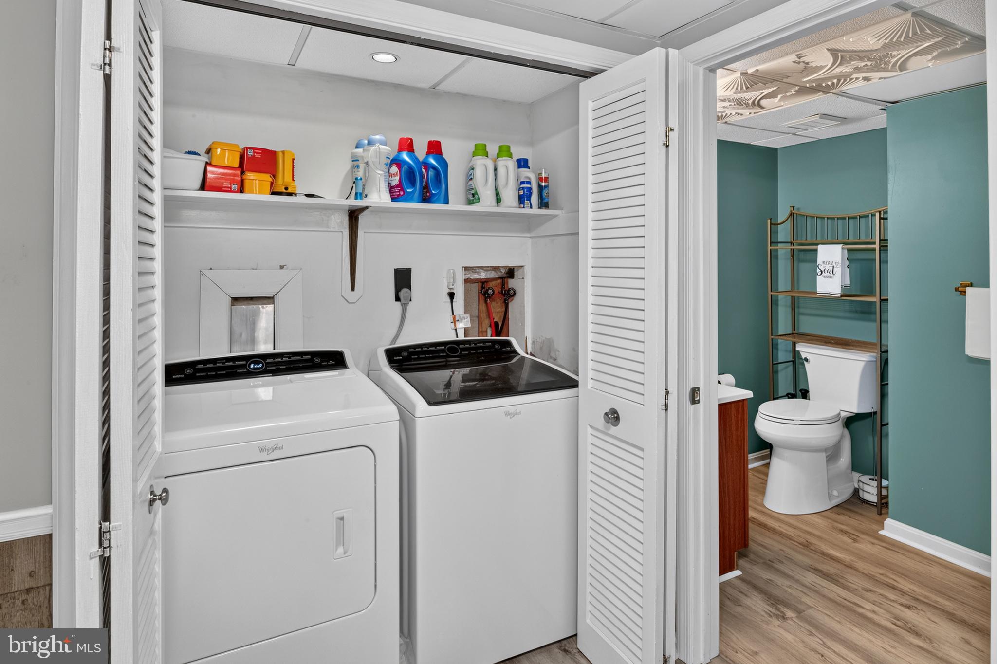 WALNUT HILL - Residential