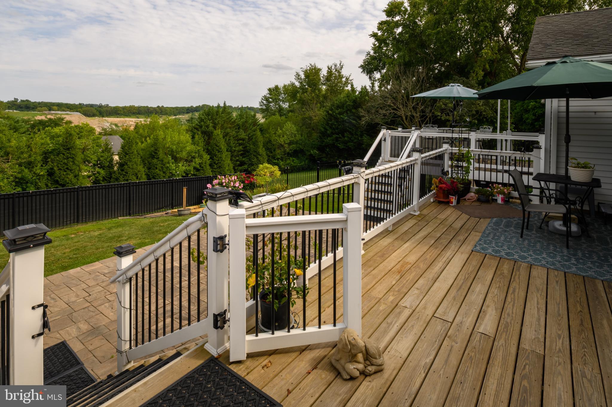 WALNUT HILL - Residential