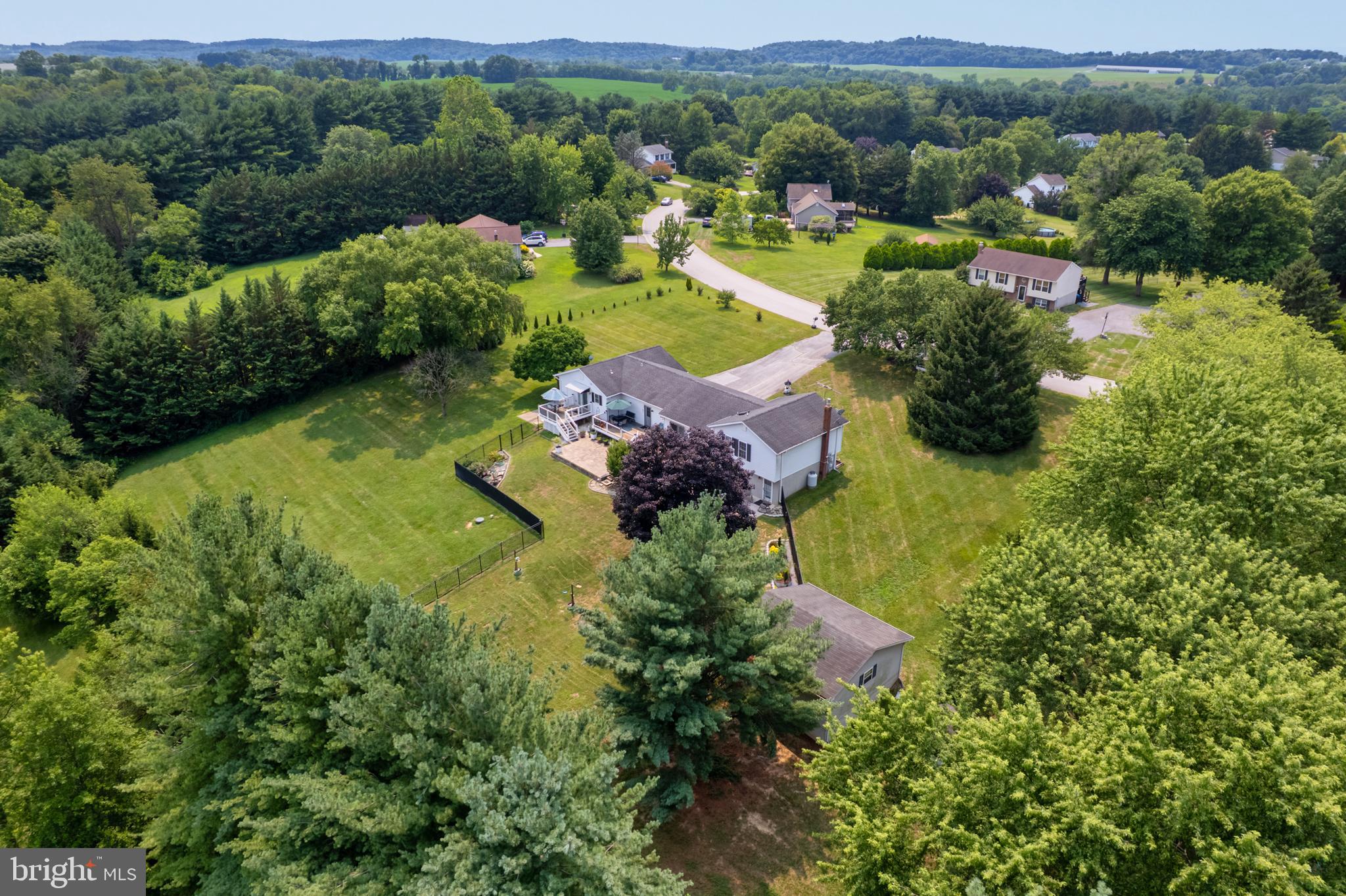WALNUT HILL - Residential