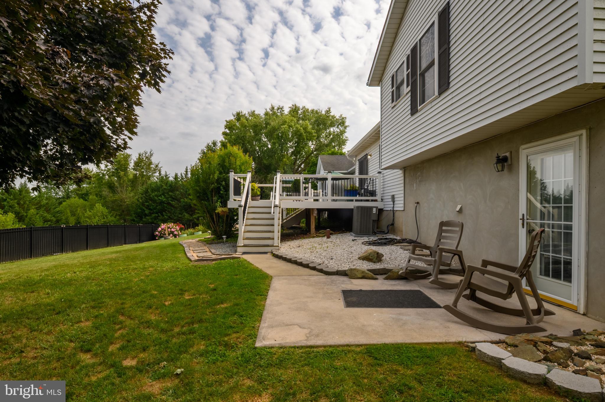 WALNUT HILL - Residential