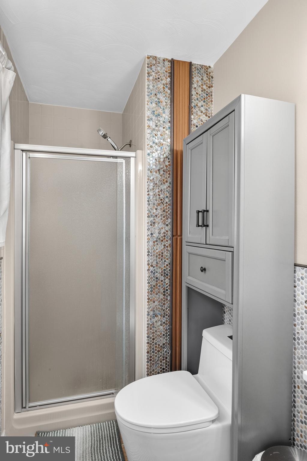 WALNUT HILL - Residential