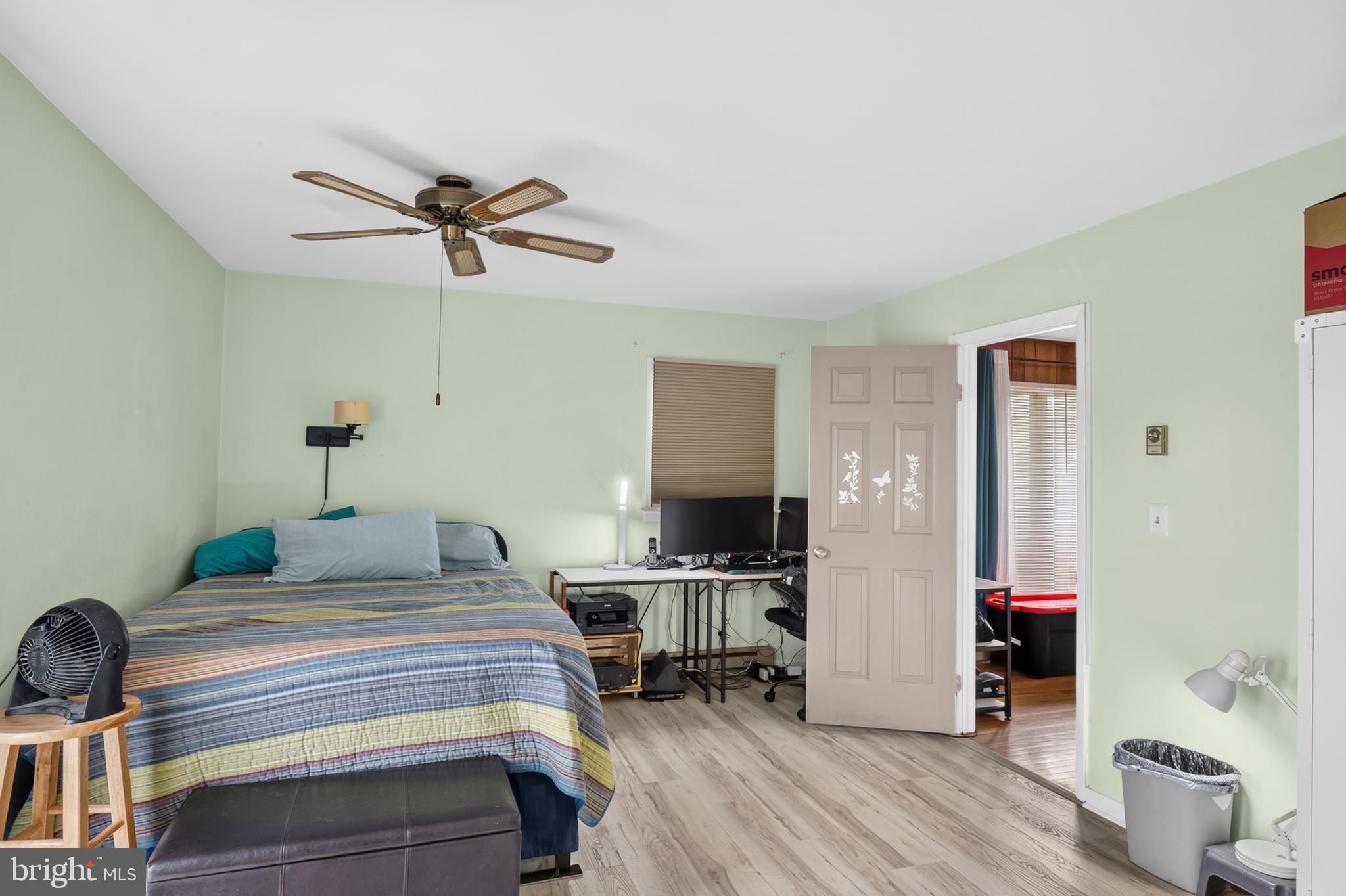 WALNUT HILL - Residential