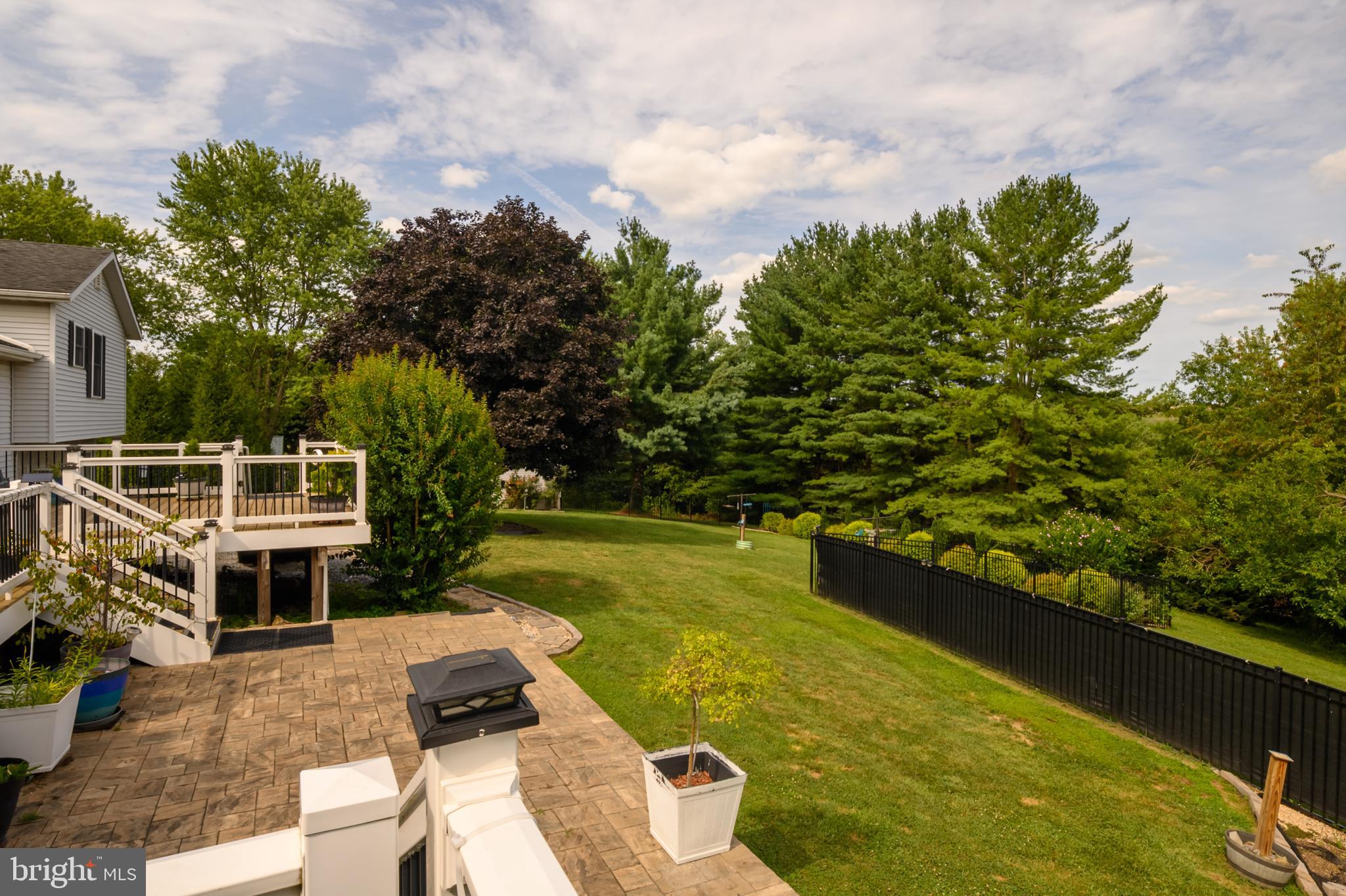 WALNUT HILL - Residential