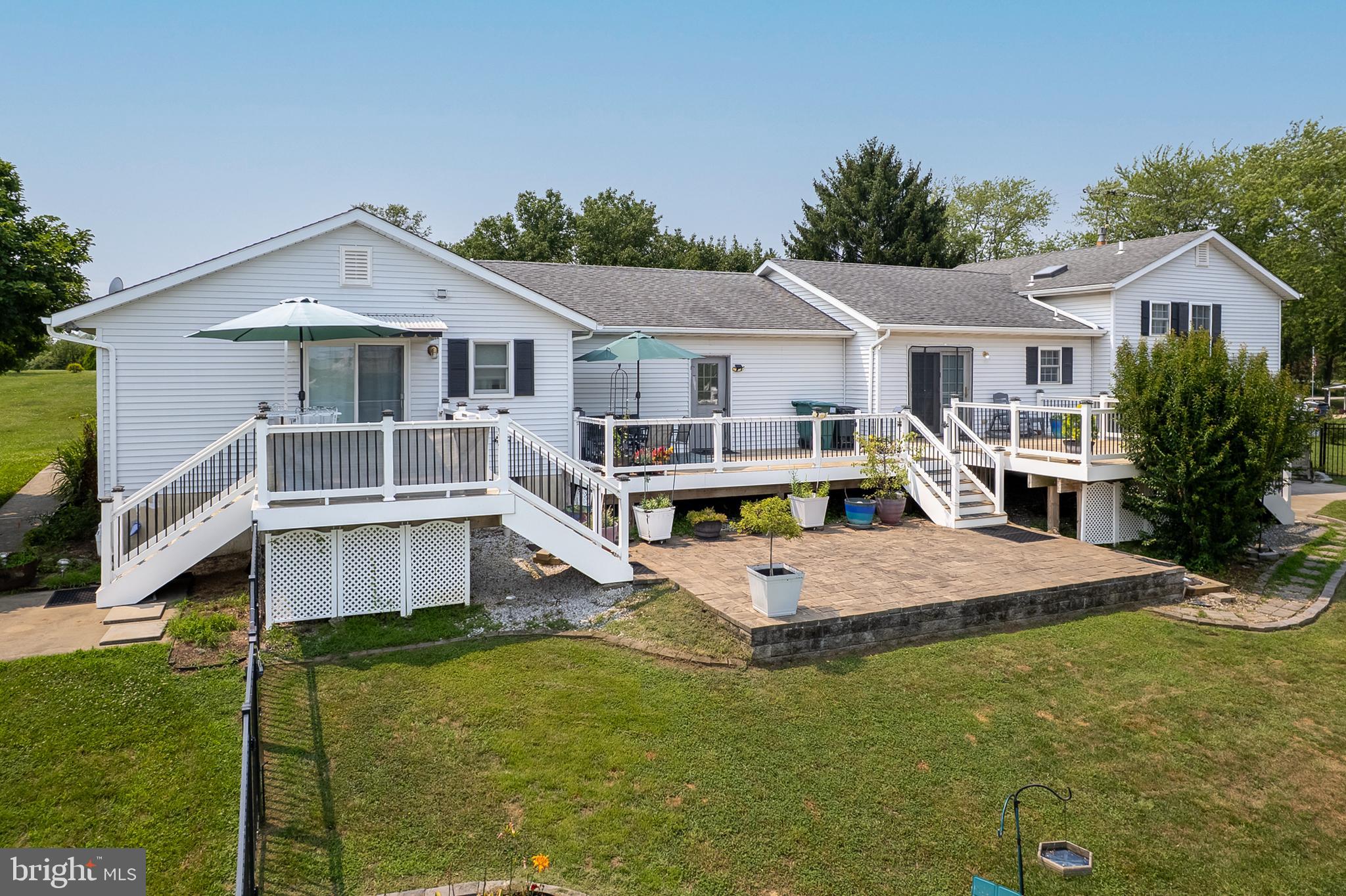 WALNUT HILL - Residential