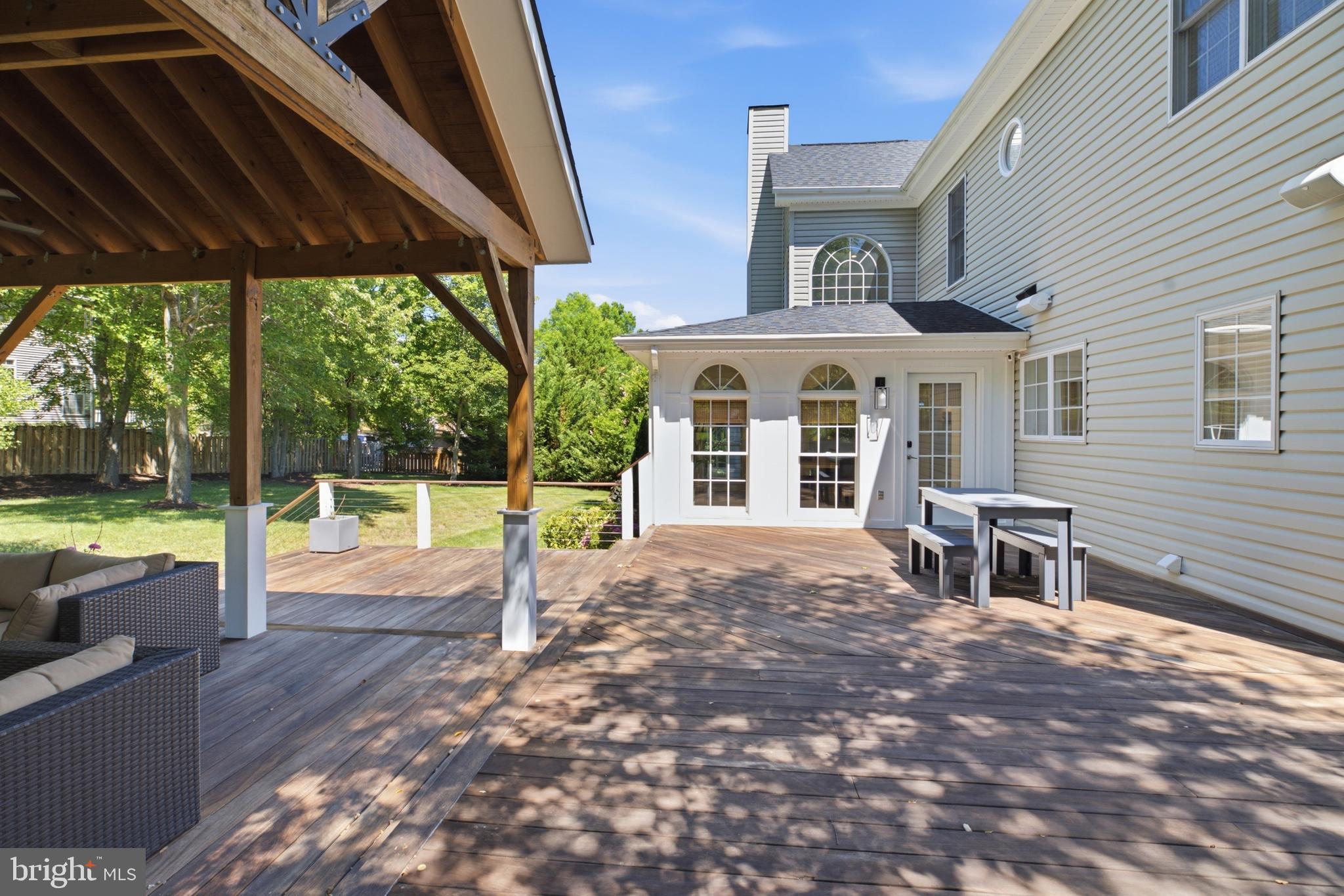 HOLLY PARK - Residential