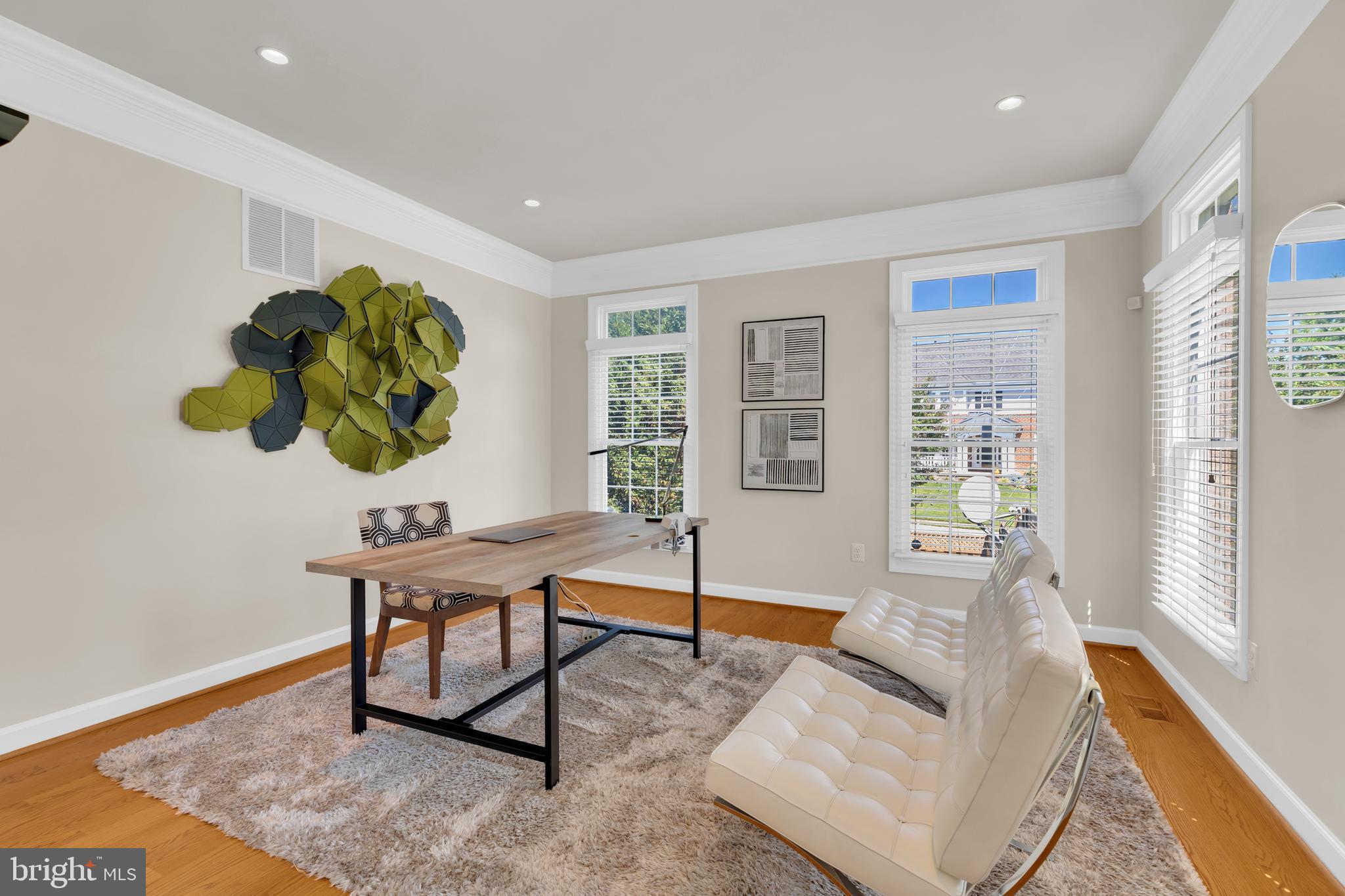HOLLY PARK - Residential
