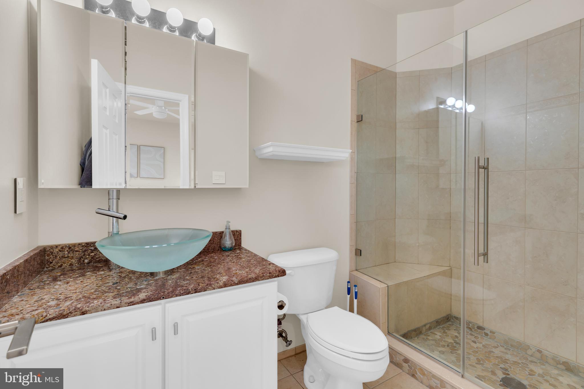 HOLLY PARK - Residential