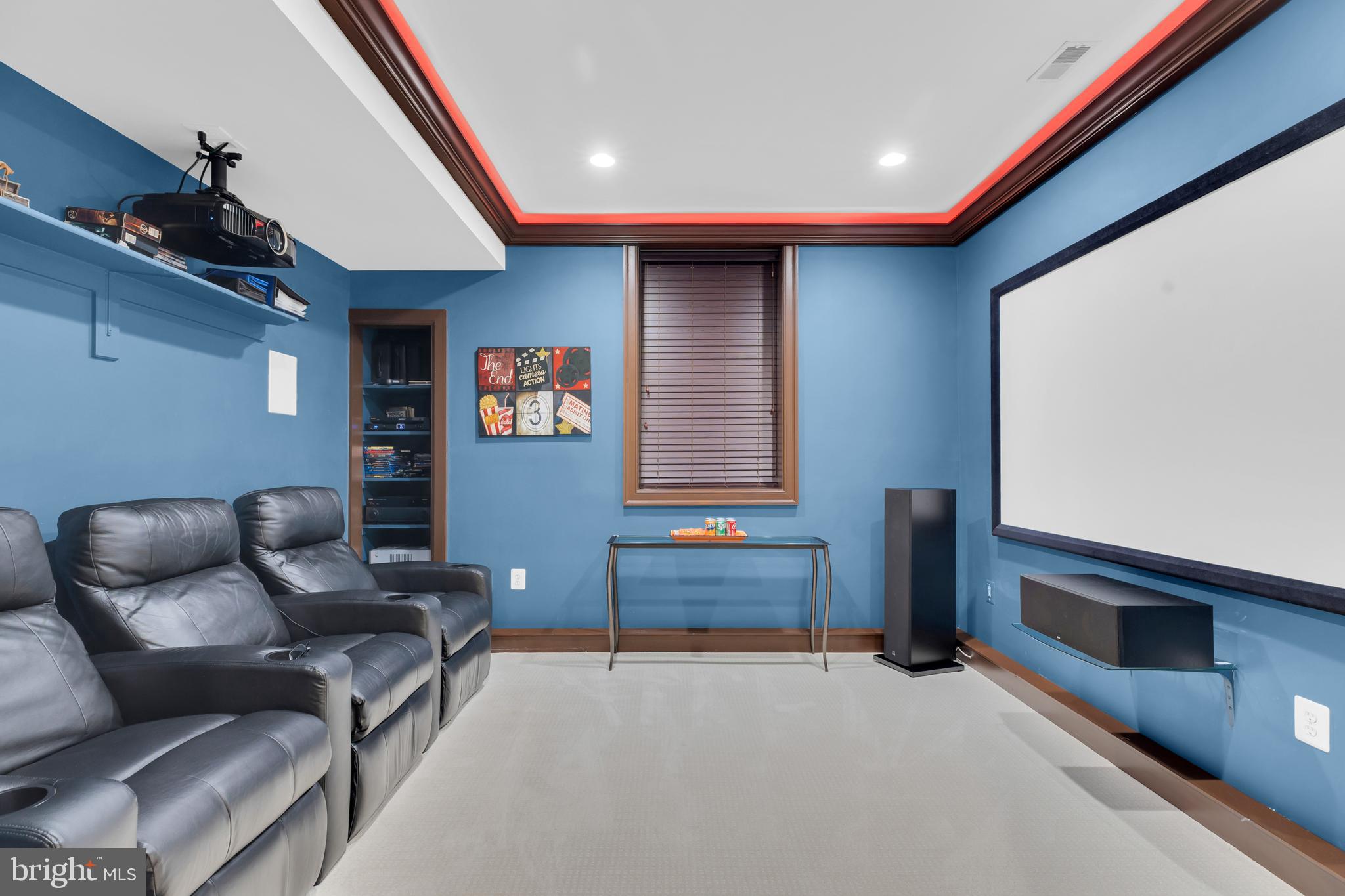HOLLY PARK - Residential