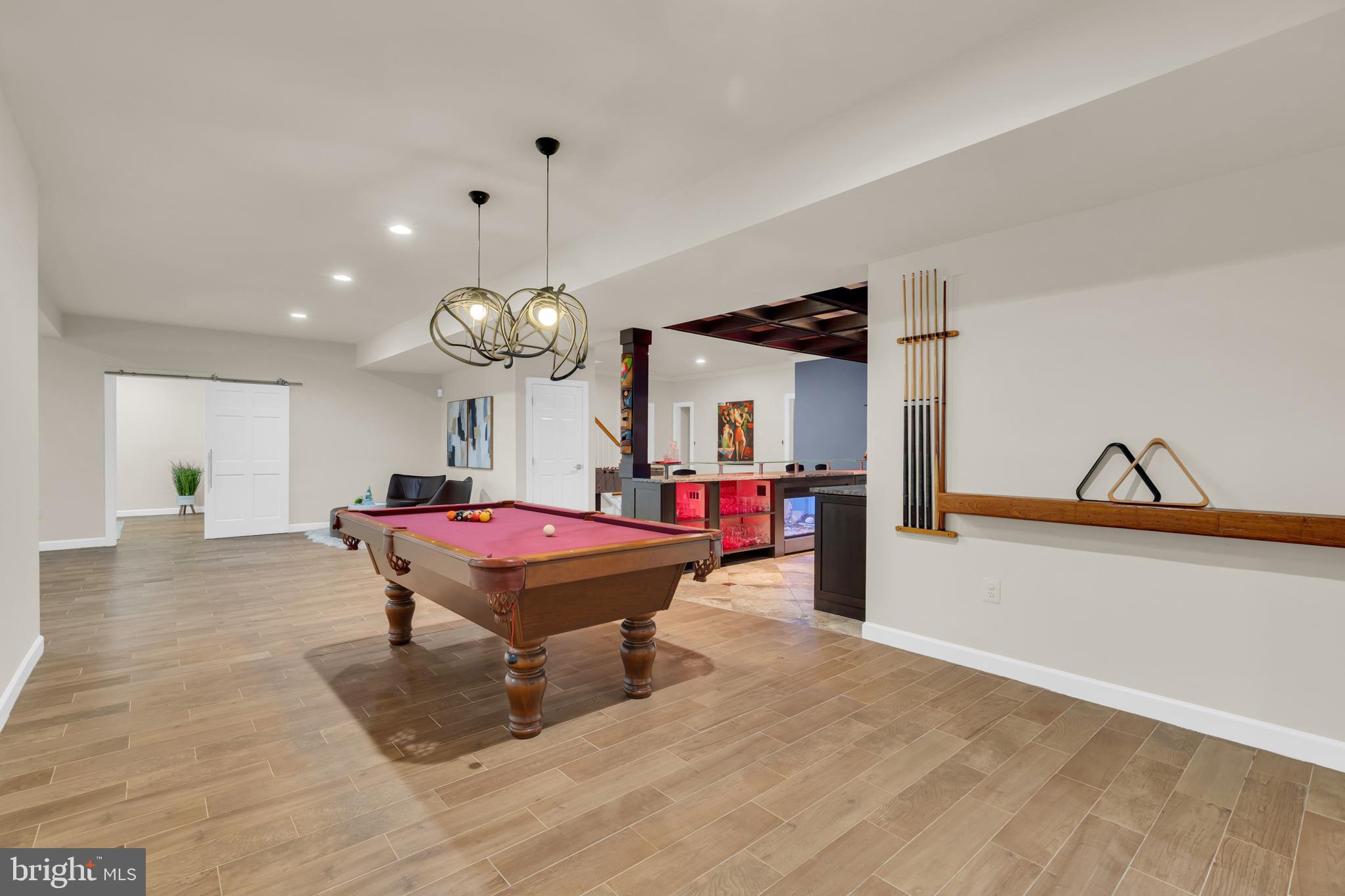 HOLLY PARK - Residential