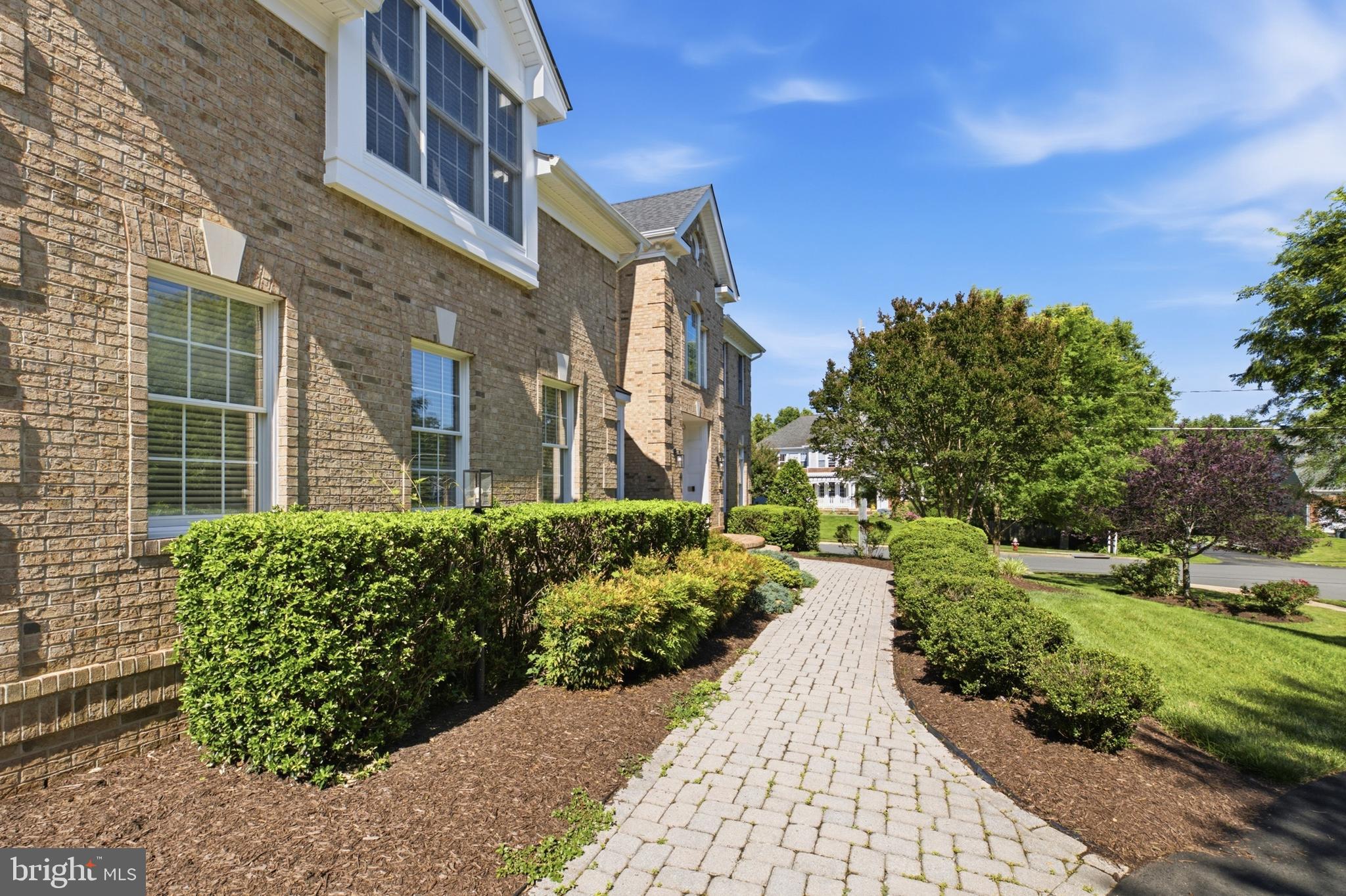 HOLLY PARK - Residential