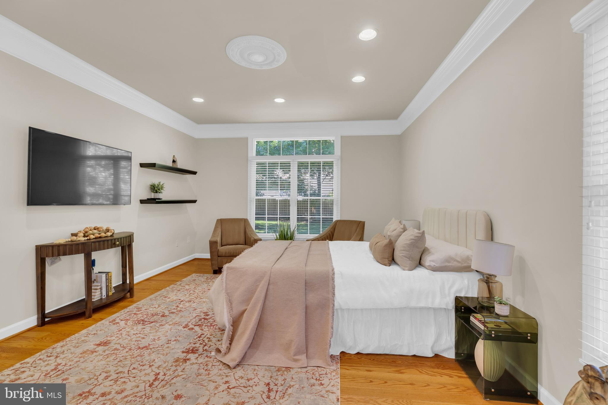 HOLLY PARK - Residential