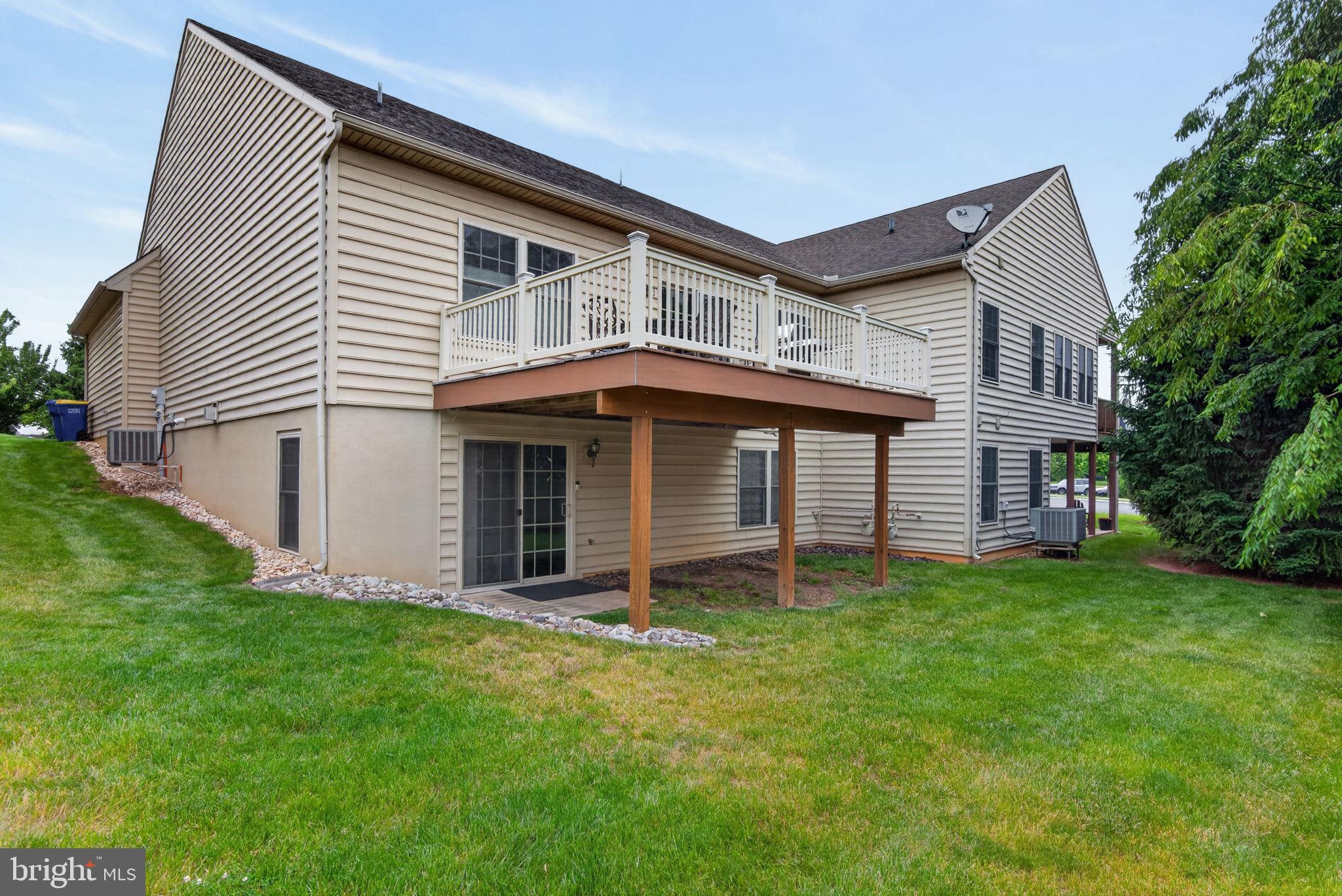 VILLAS AT ELM TREE - Residential