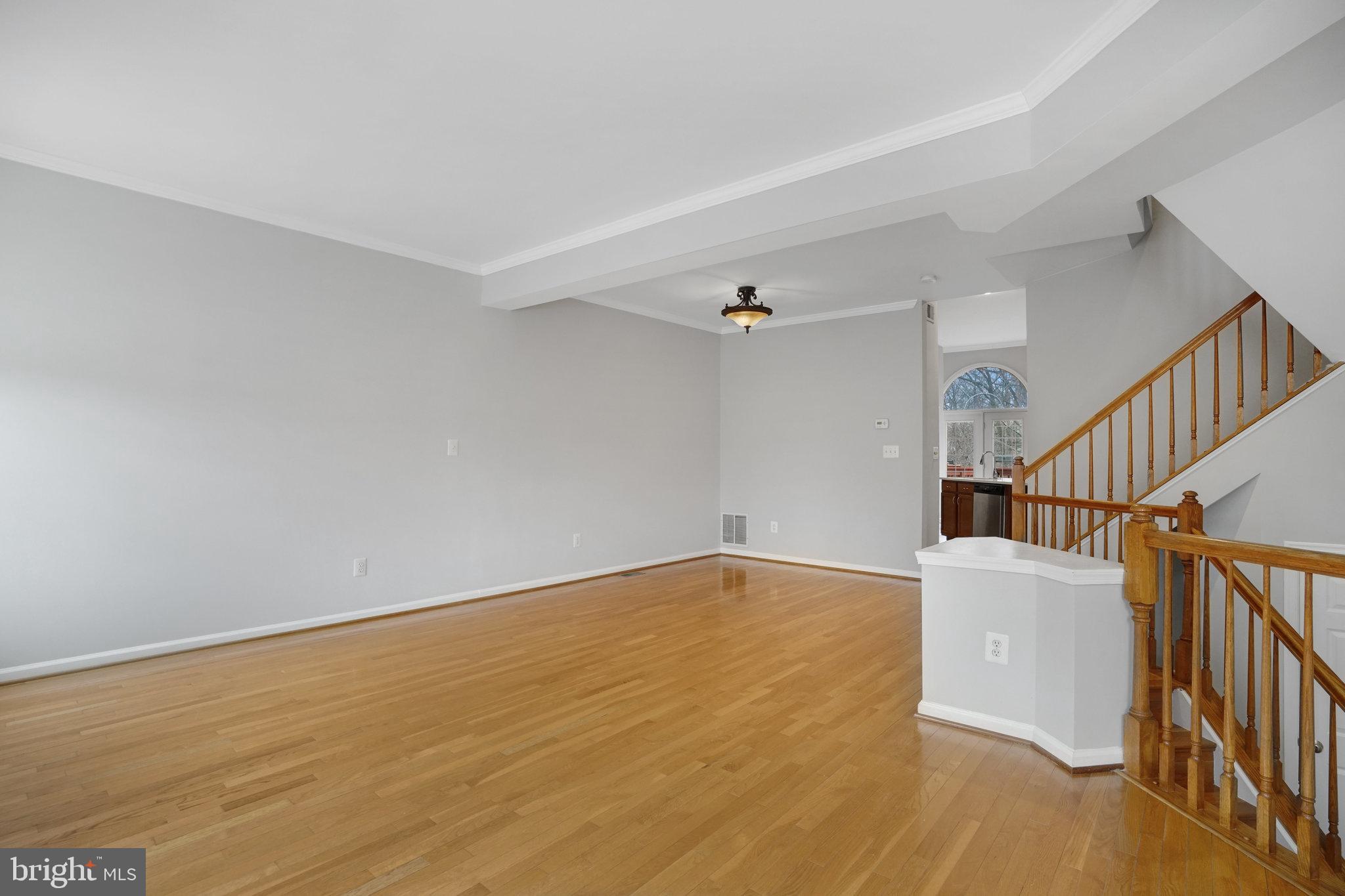 ISLAND CREEK - Residential