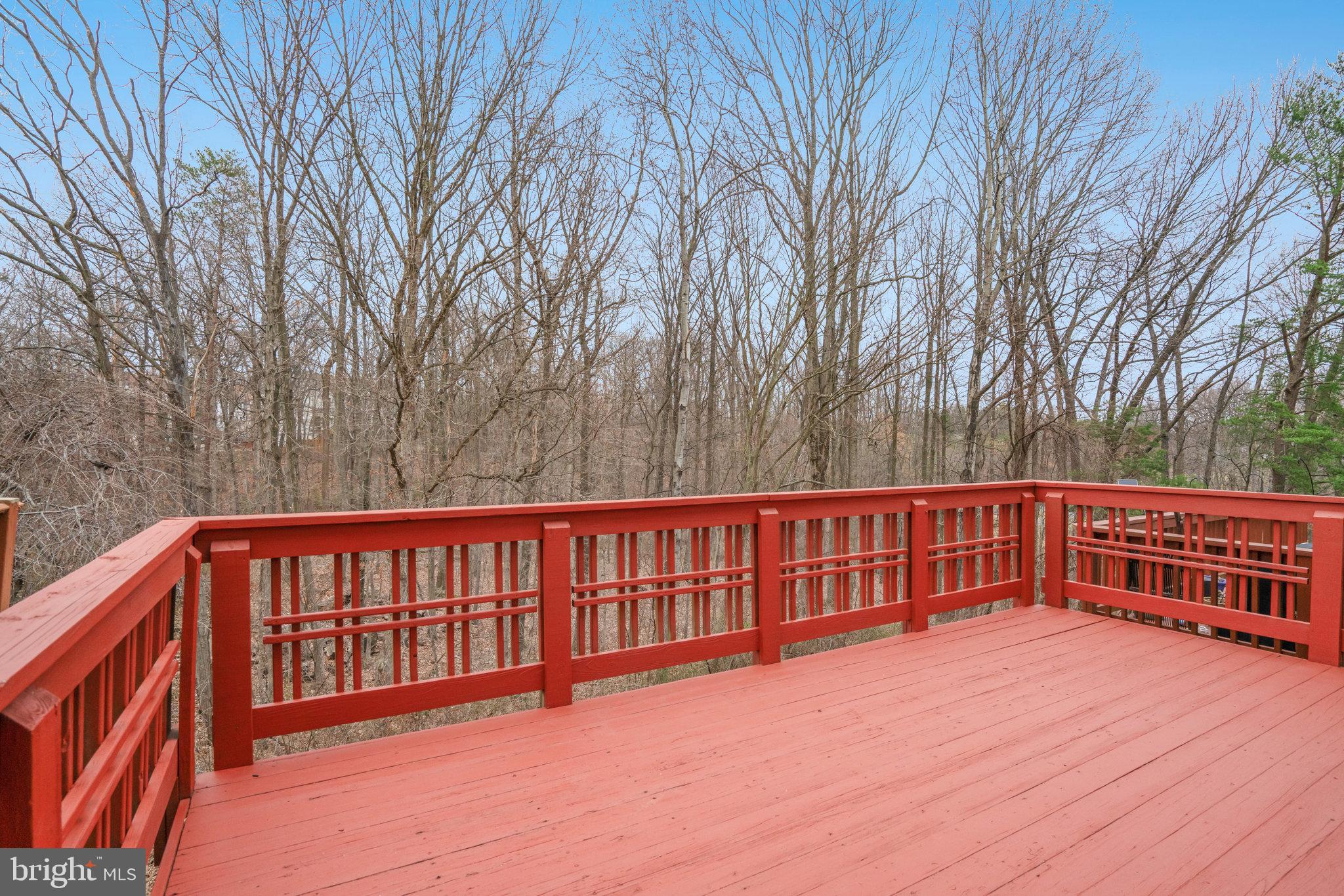 ISLAND CREEK - Residential