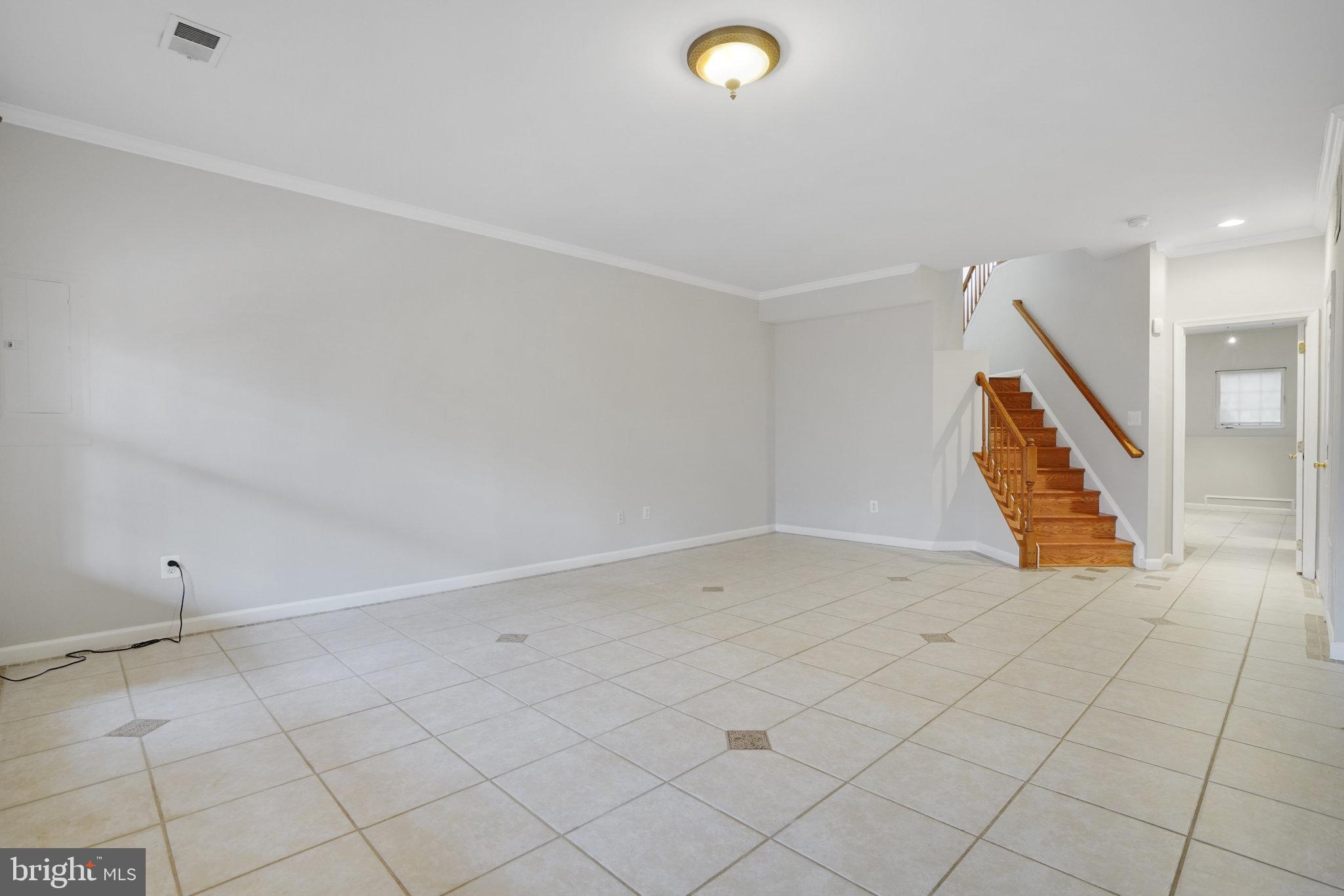 ISLAND CREEK - Residential