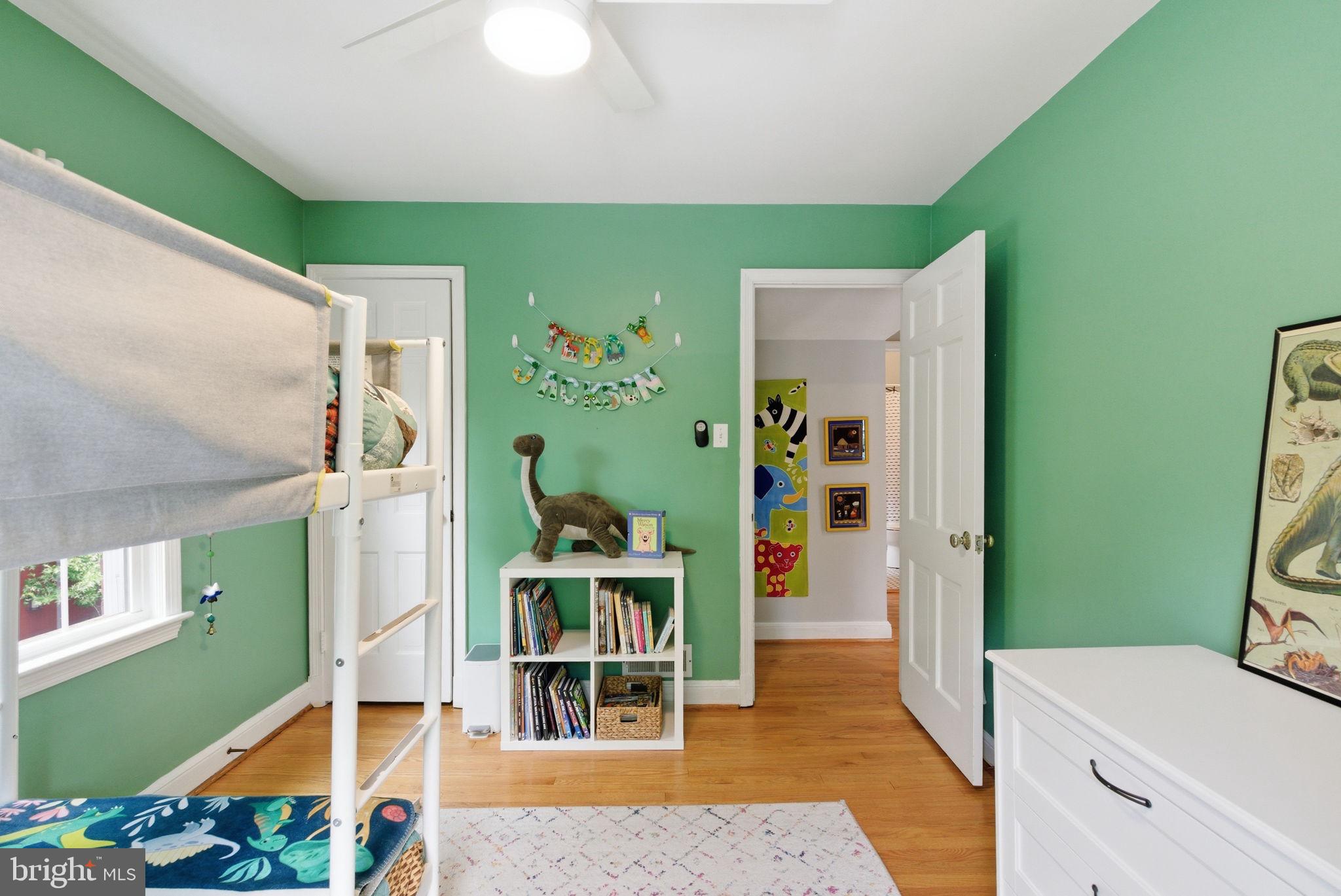 WOODSIDE FOREST - Residential
