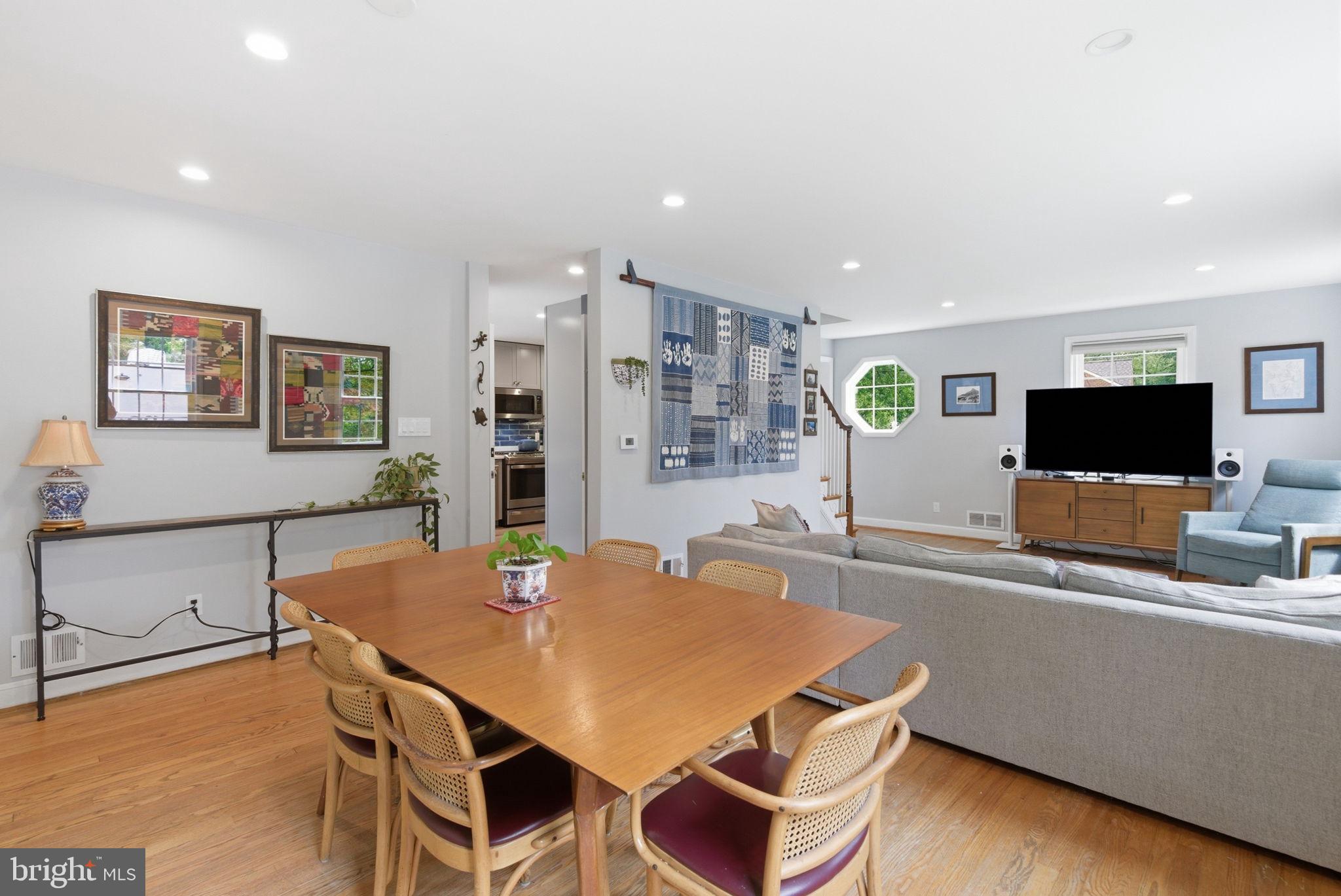 WOODSIDE FOREST - Residential