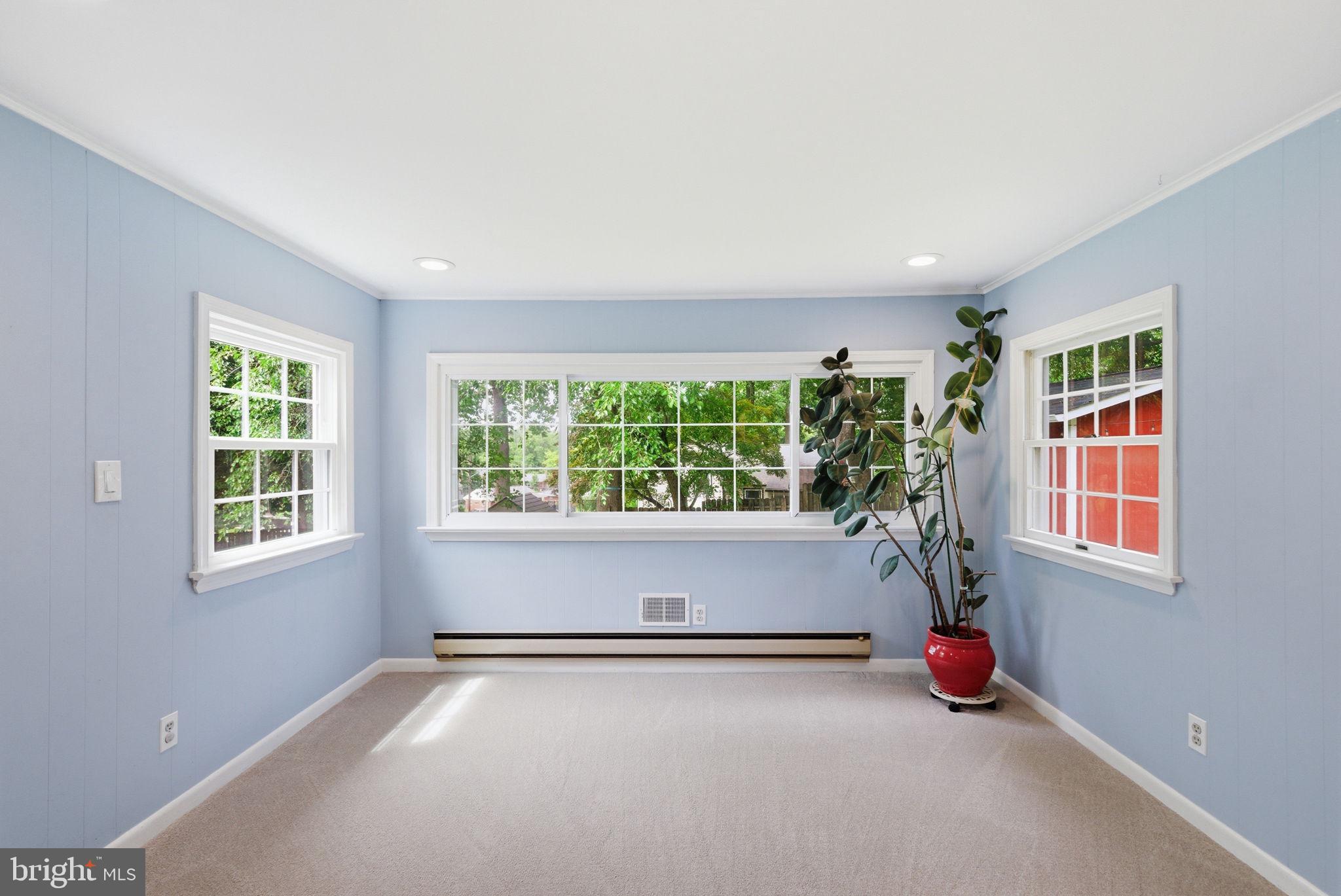 WOODSIDE FOREST - Residential