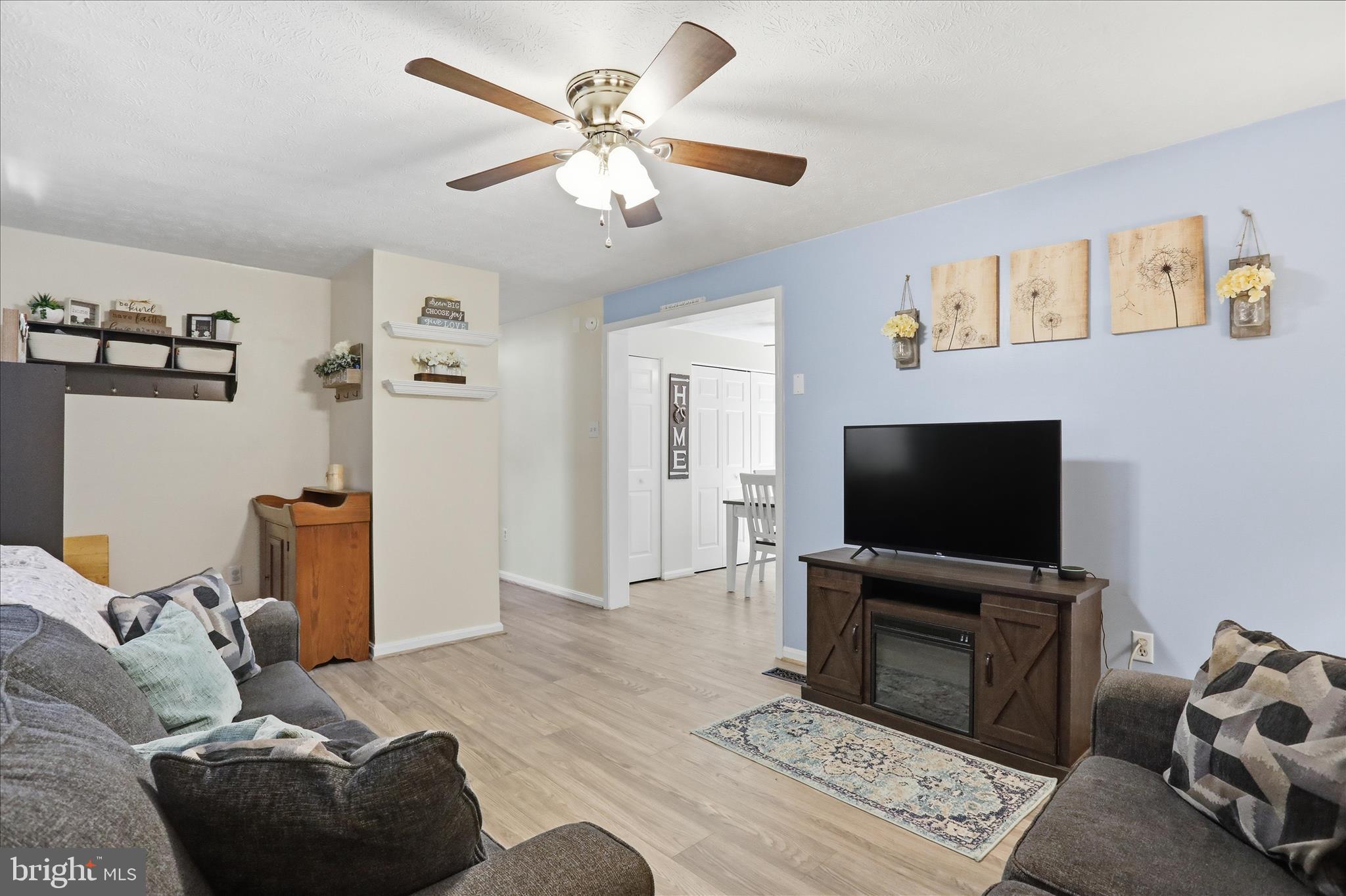 HENSEL STONE WOODS - Residential